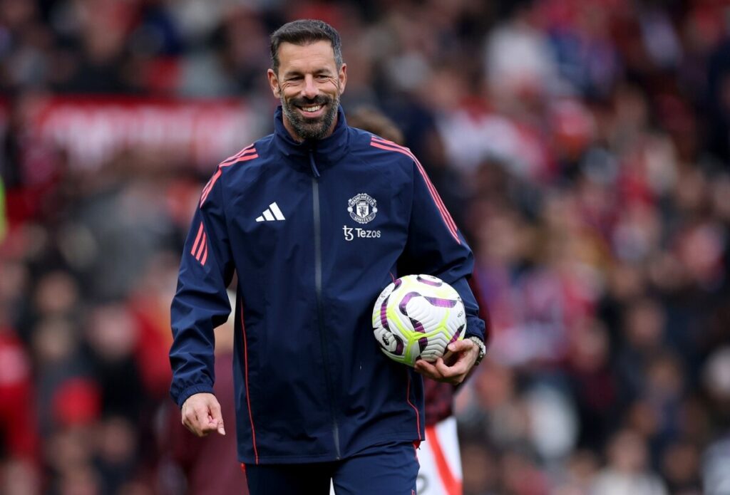 Man United Legend Ruud van Nistelrooy Emerges as Favourite to Replace Ten Hag Man United Legend Ruud van Nistelrooy Emerges as Favourite to Replace Ten Hag