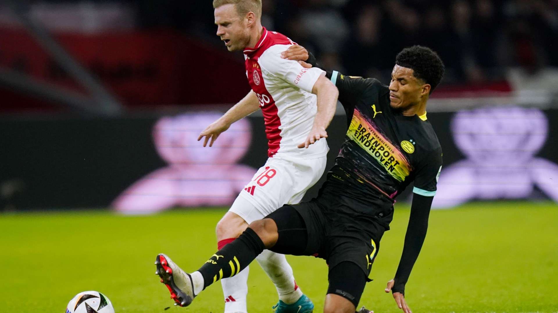 USMNT's Tillman, Pepe stunned as Ajax defeat PSV 3-2  