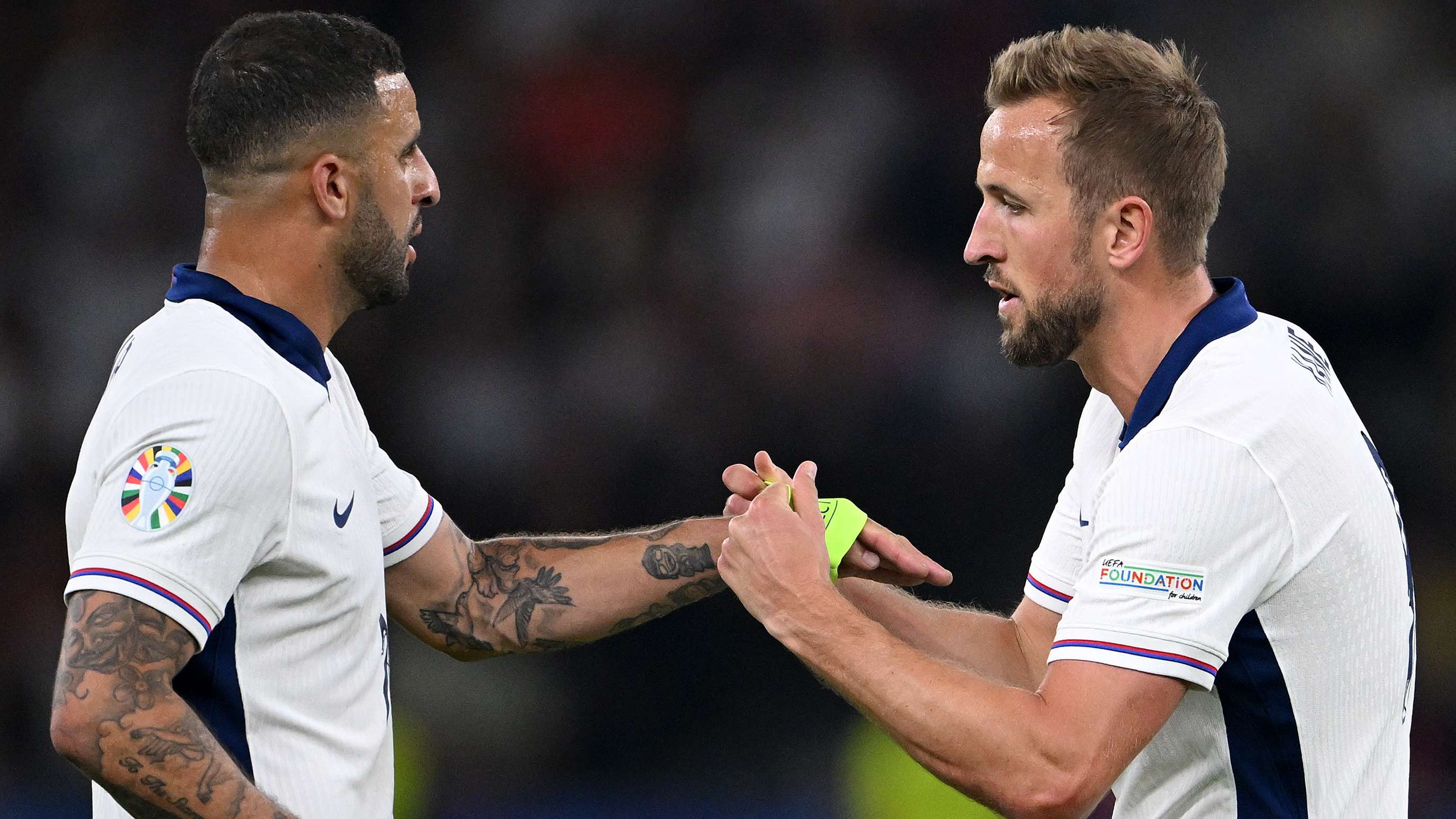 Kane aims hilarious dig at Walker as England stars enjoy downtime  