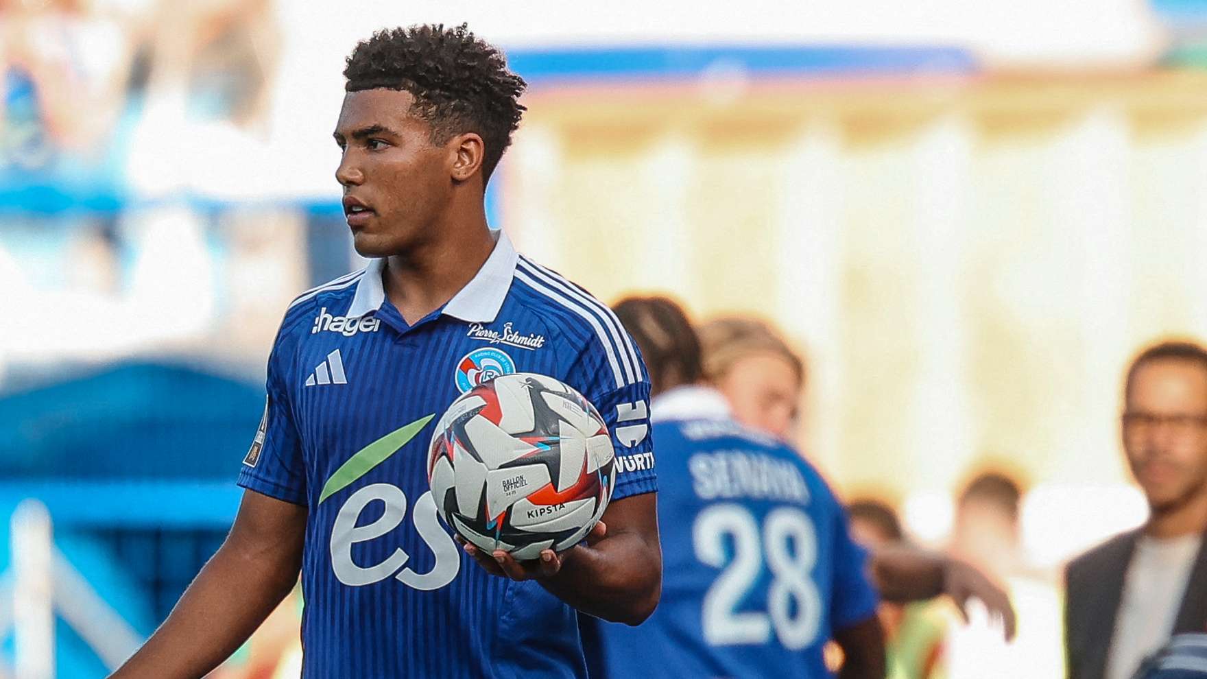 USMNT's Wiley suffers dislocated shoulder in Strasbourg defeat  