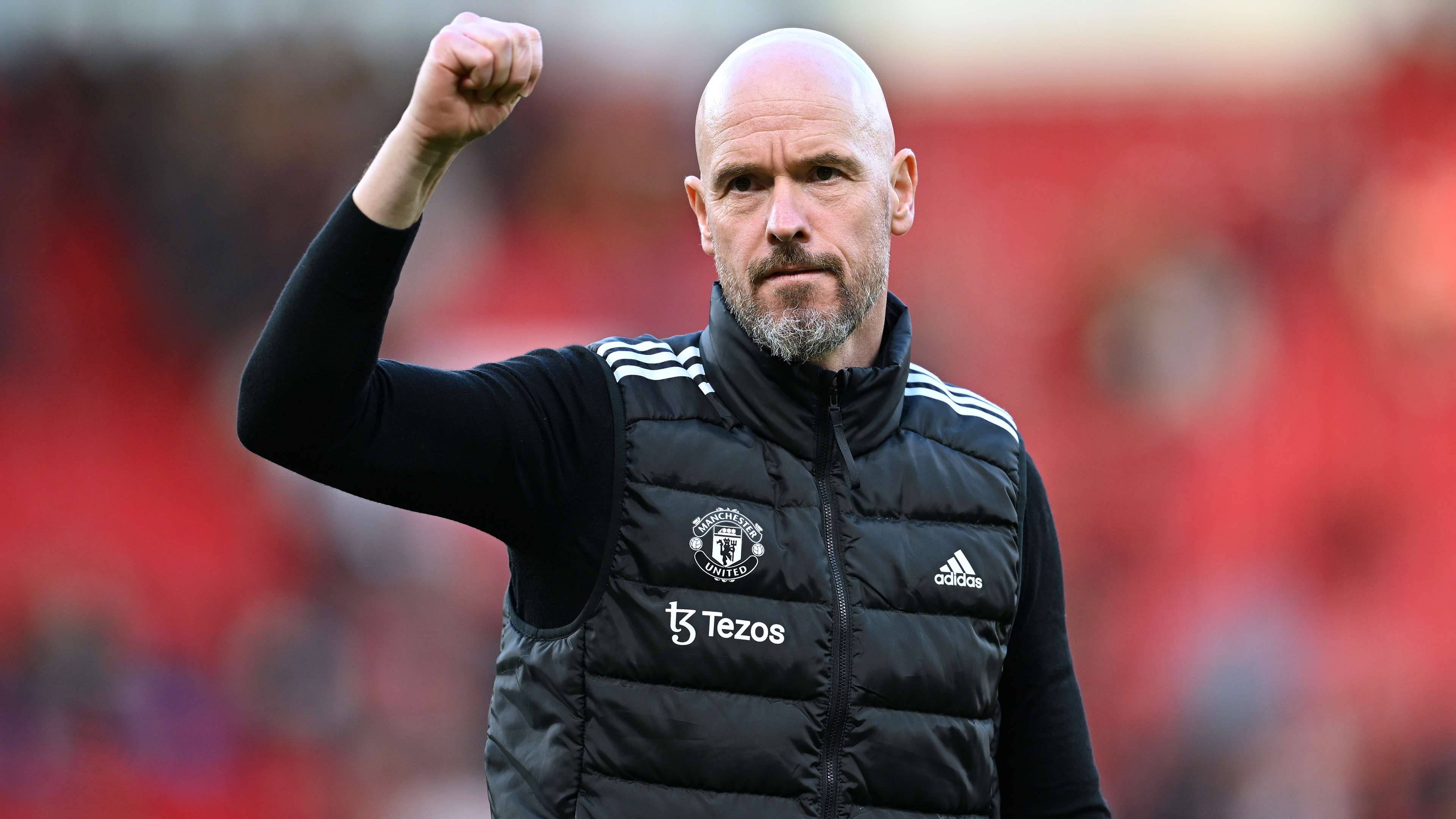 Ten Hag returns to Manchester to visit favourite restaurant  
