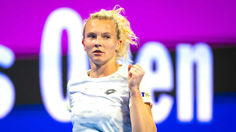 WTA Finals Midterm Report: Sabalenka stamps her name on 2024, as Pegula’s shoulders slump  