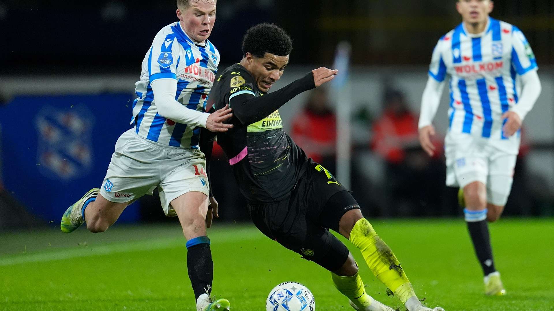 USMNT's Tillman, Pepi stunned as PSV upset by Heerenveen  