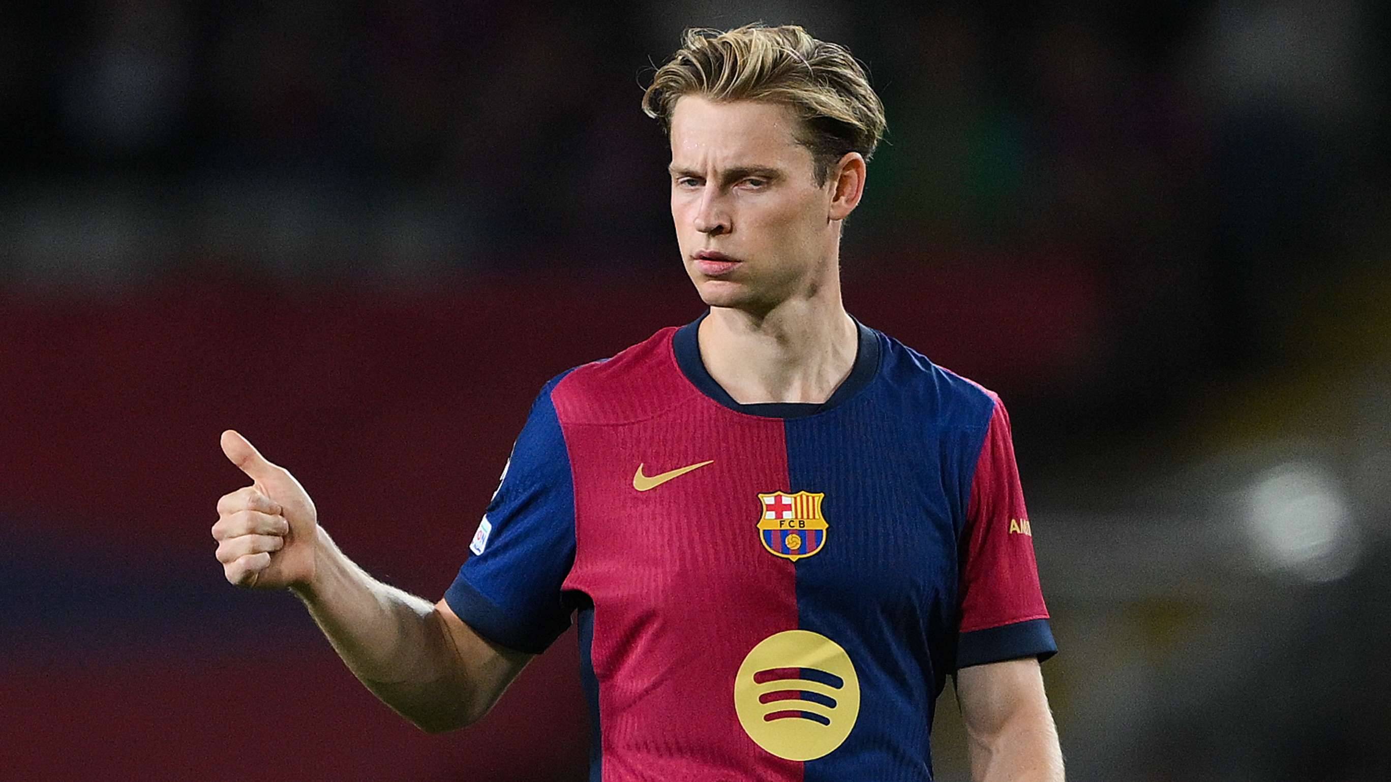 De Jong "at war" with Barca board  
