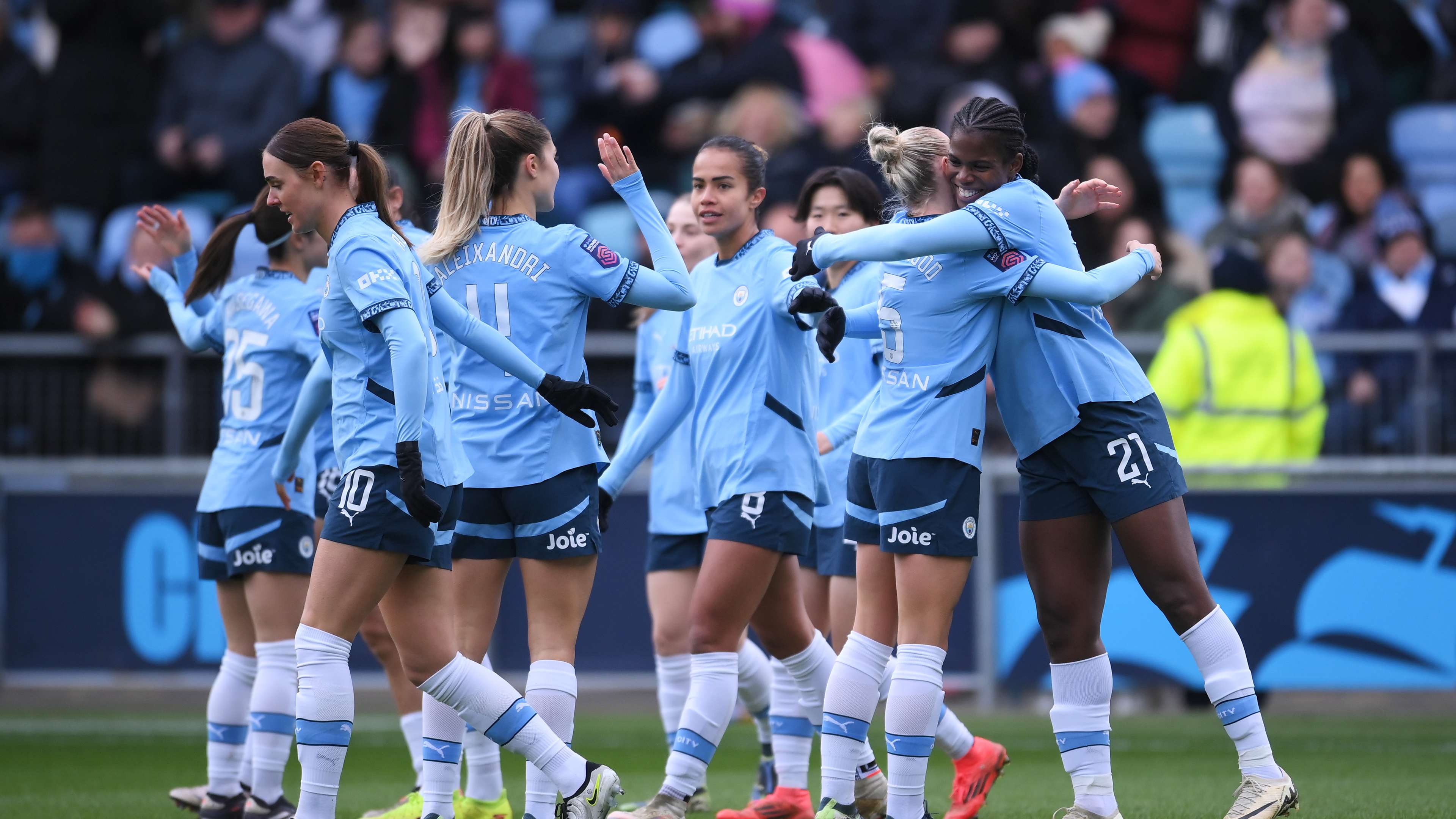Bunny Shaw at the double as Man City cruise to 4-0 win  