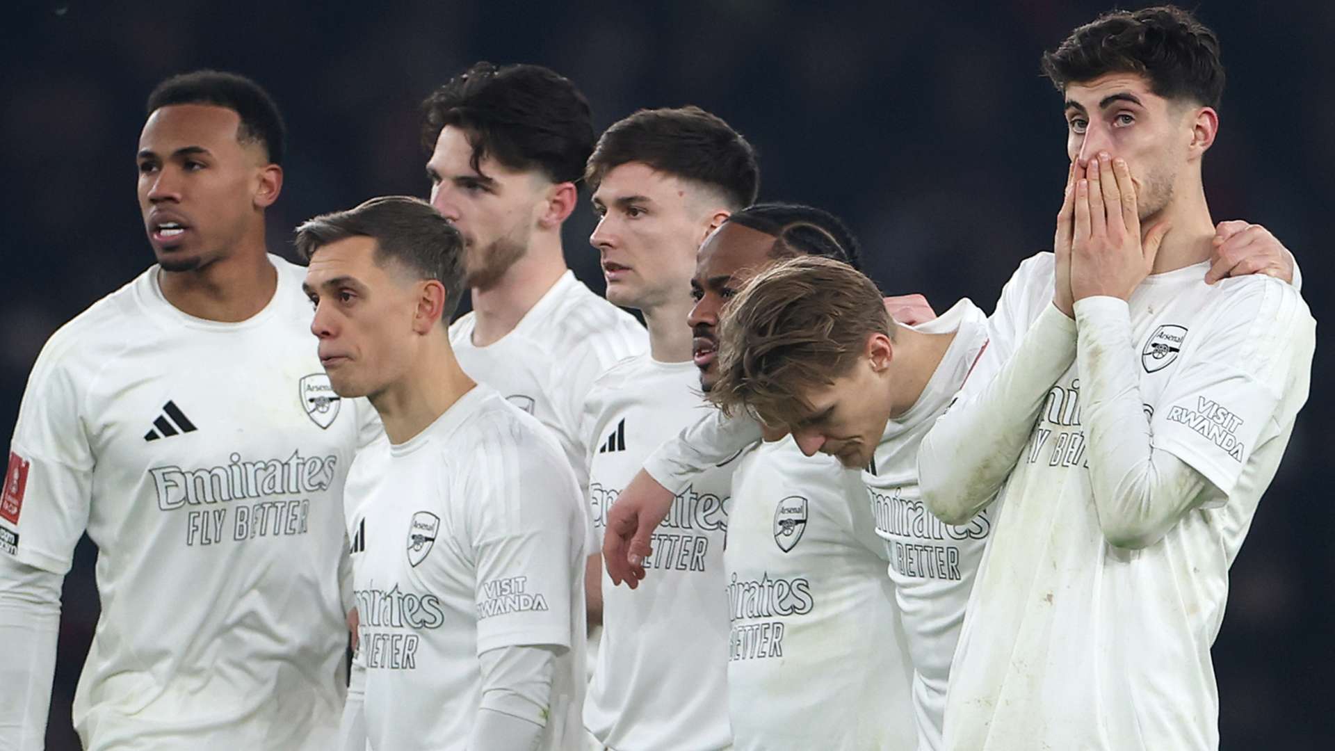 Arsenal accused of 'crapping themselves' in PL title race  
