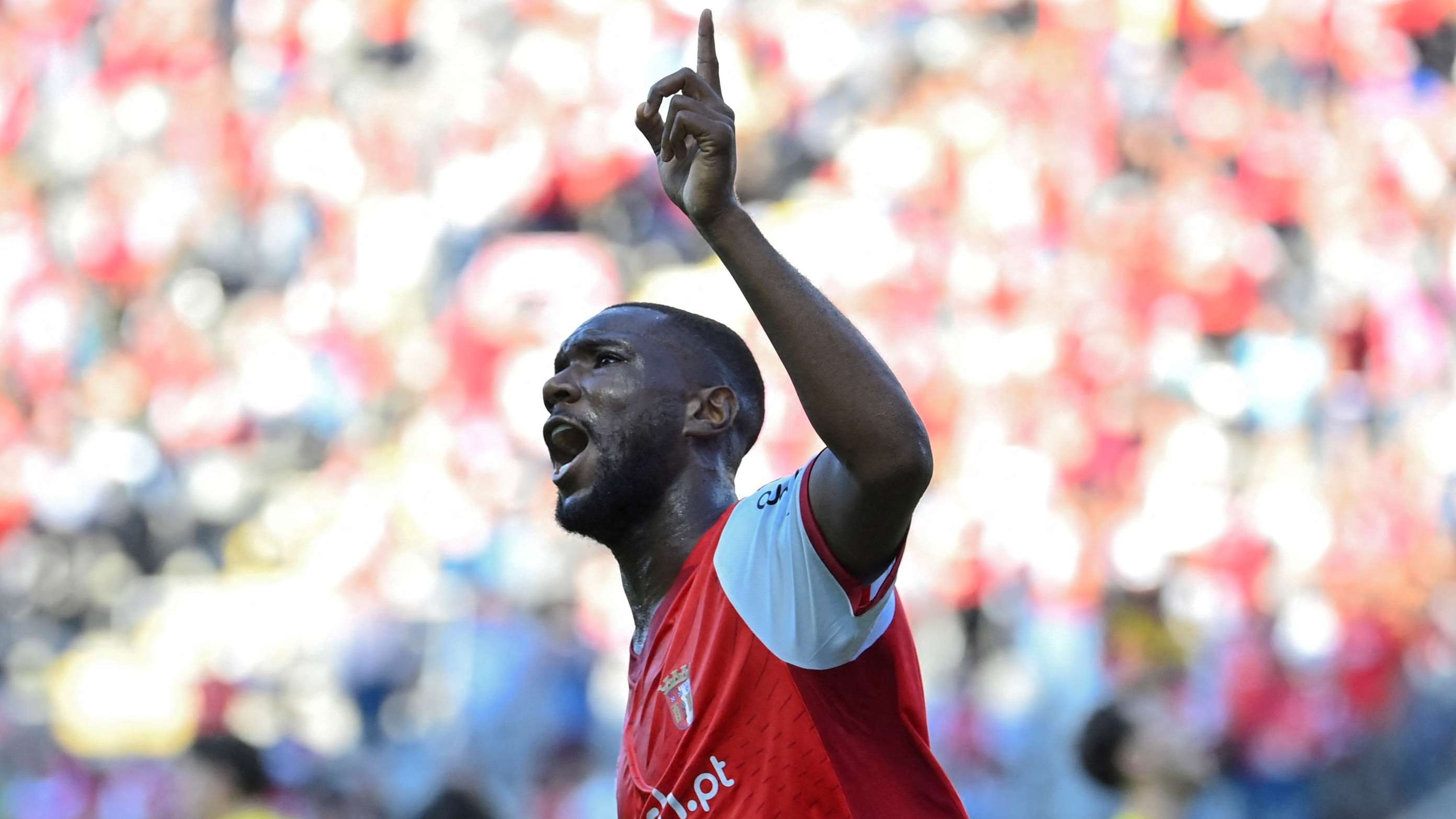 Manchester clubs set for January transfer battle over Niakate  