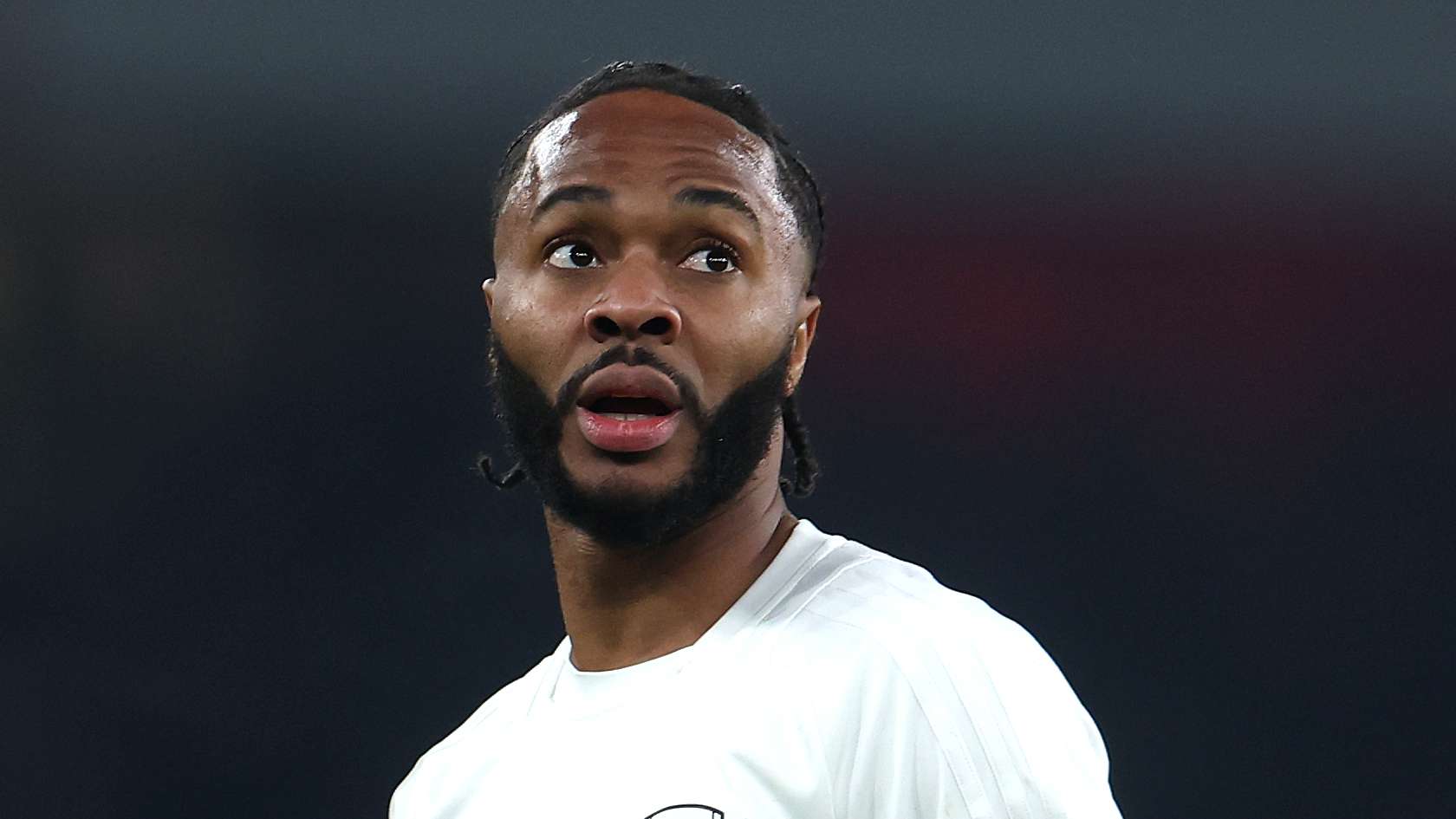 Sterling 'suffering from crisis of confidence' at Arsenal  