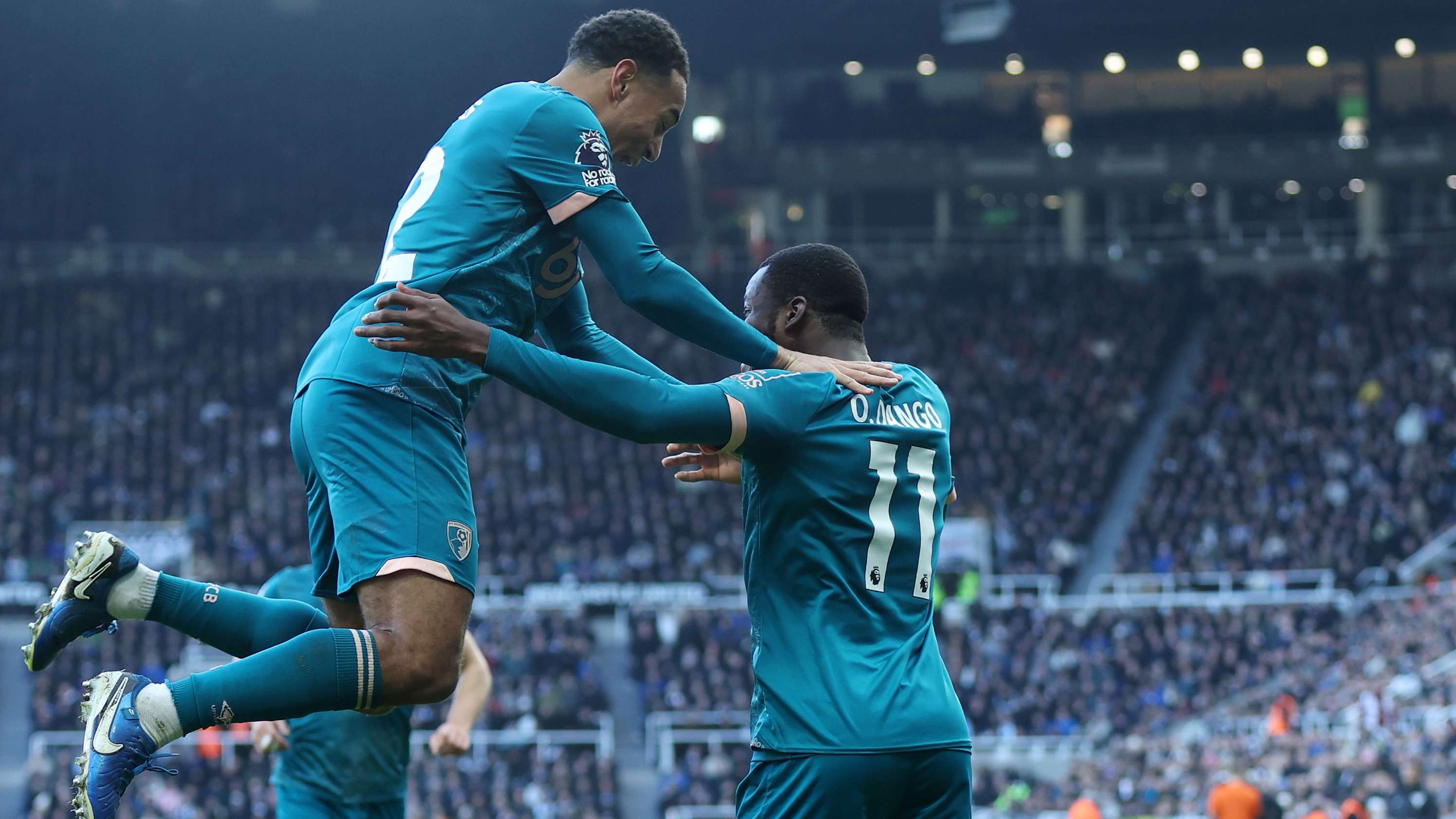 USMNT's Adams notches assist as Bournemouth beat Newcastle  