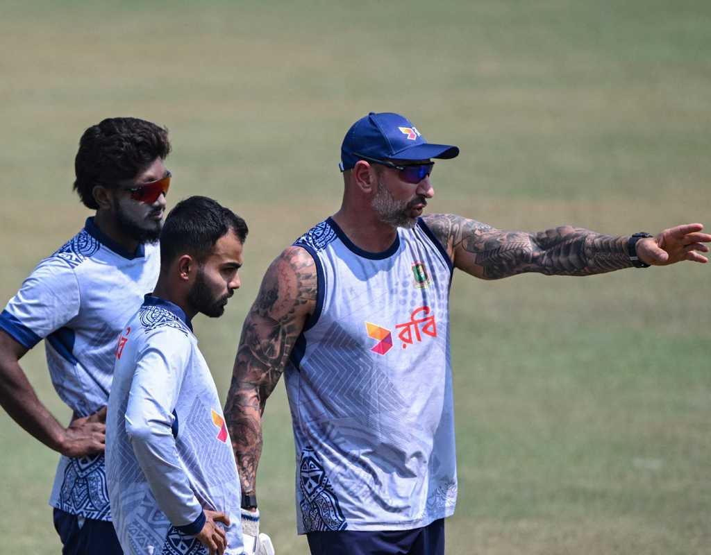 Bangladesh's problem is that board tries to run cricket: Nic Pothas  