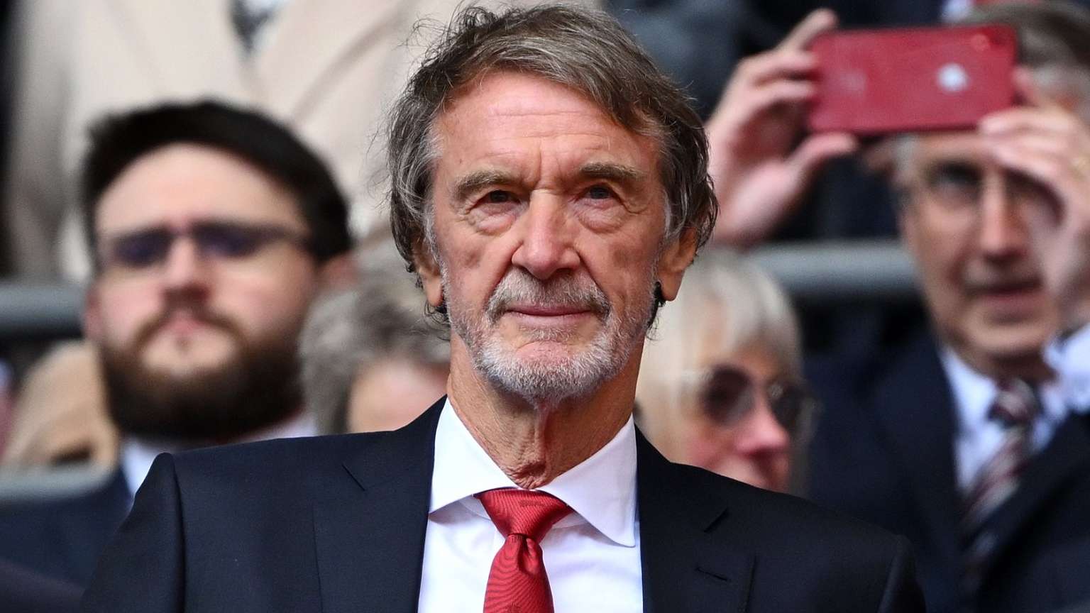 Ratcliffe has crisis talks with Man Utd fans over ticket prices  