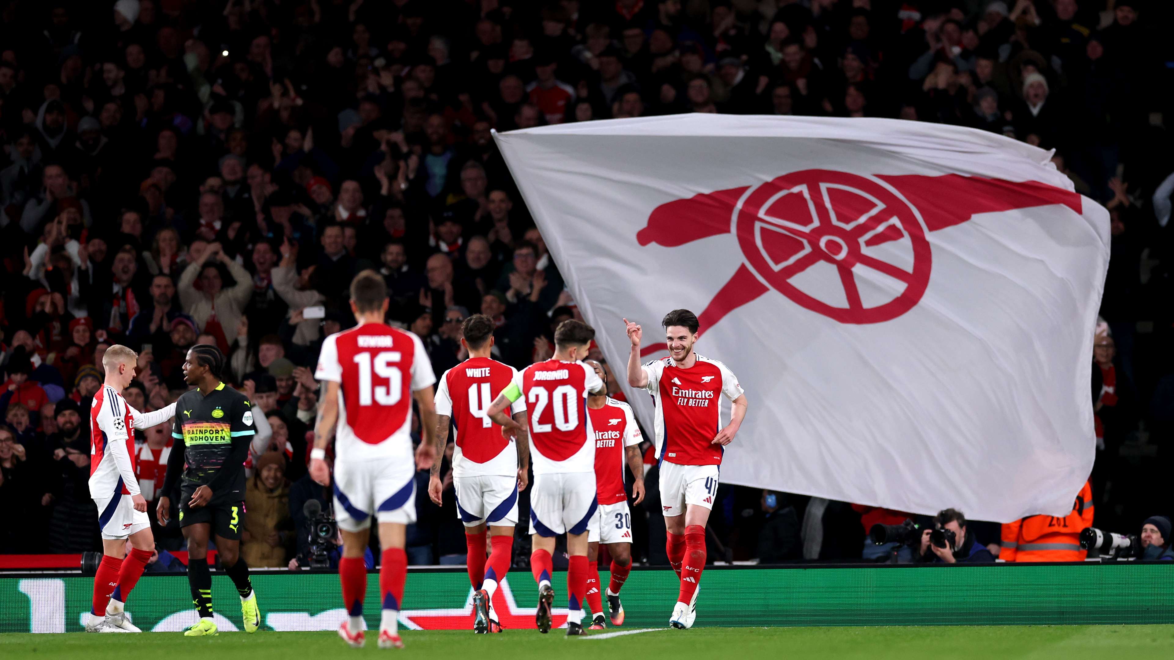 Arsenal step up plans for Emirates Stadium expansion!  