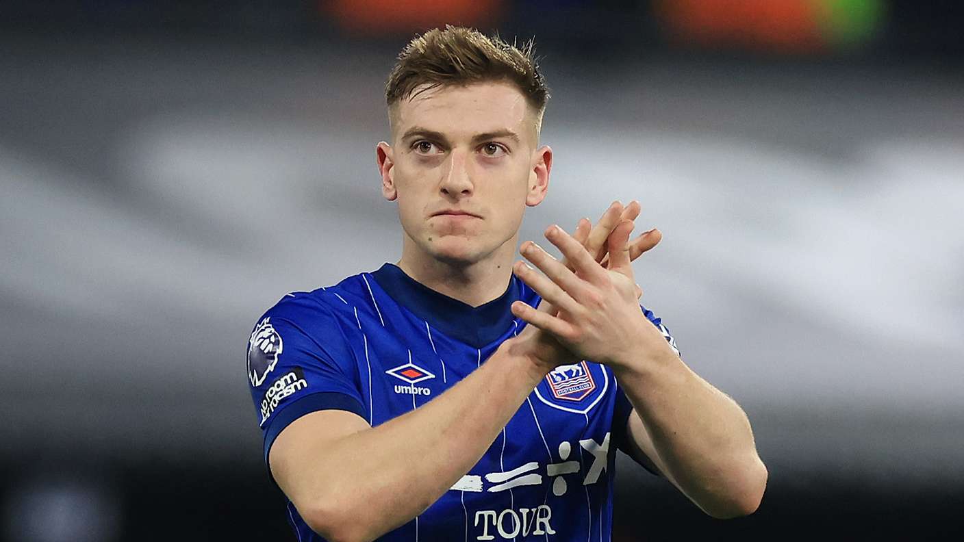 Spurs & Newcastle challenge Man Utd & Liverpool to Delap signing  