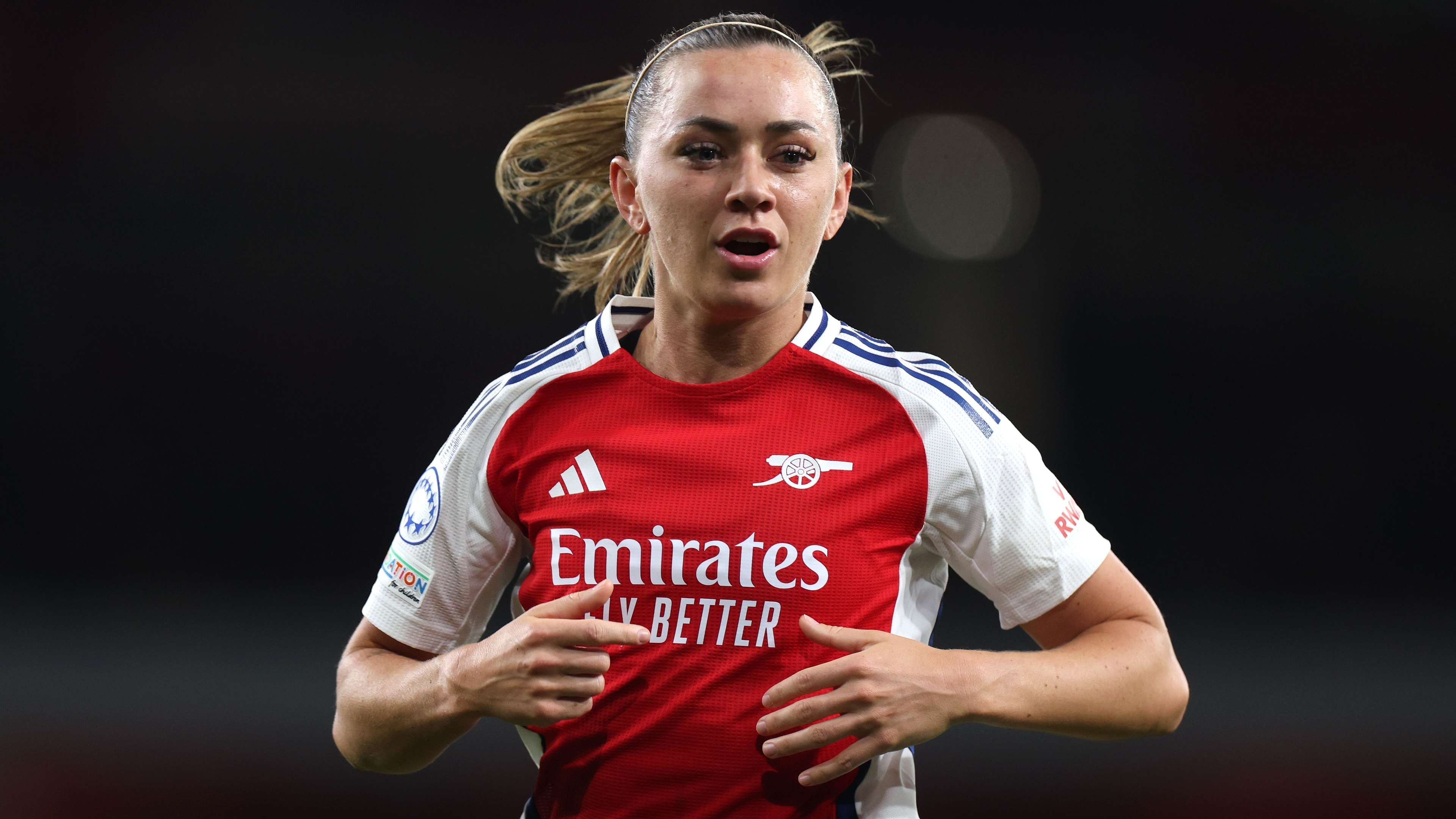Arsenal star McCabe criticises 'distasteful' refereeing standards  