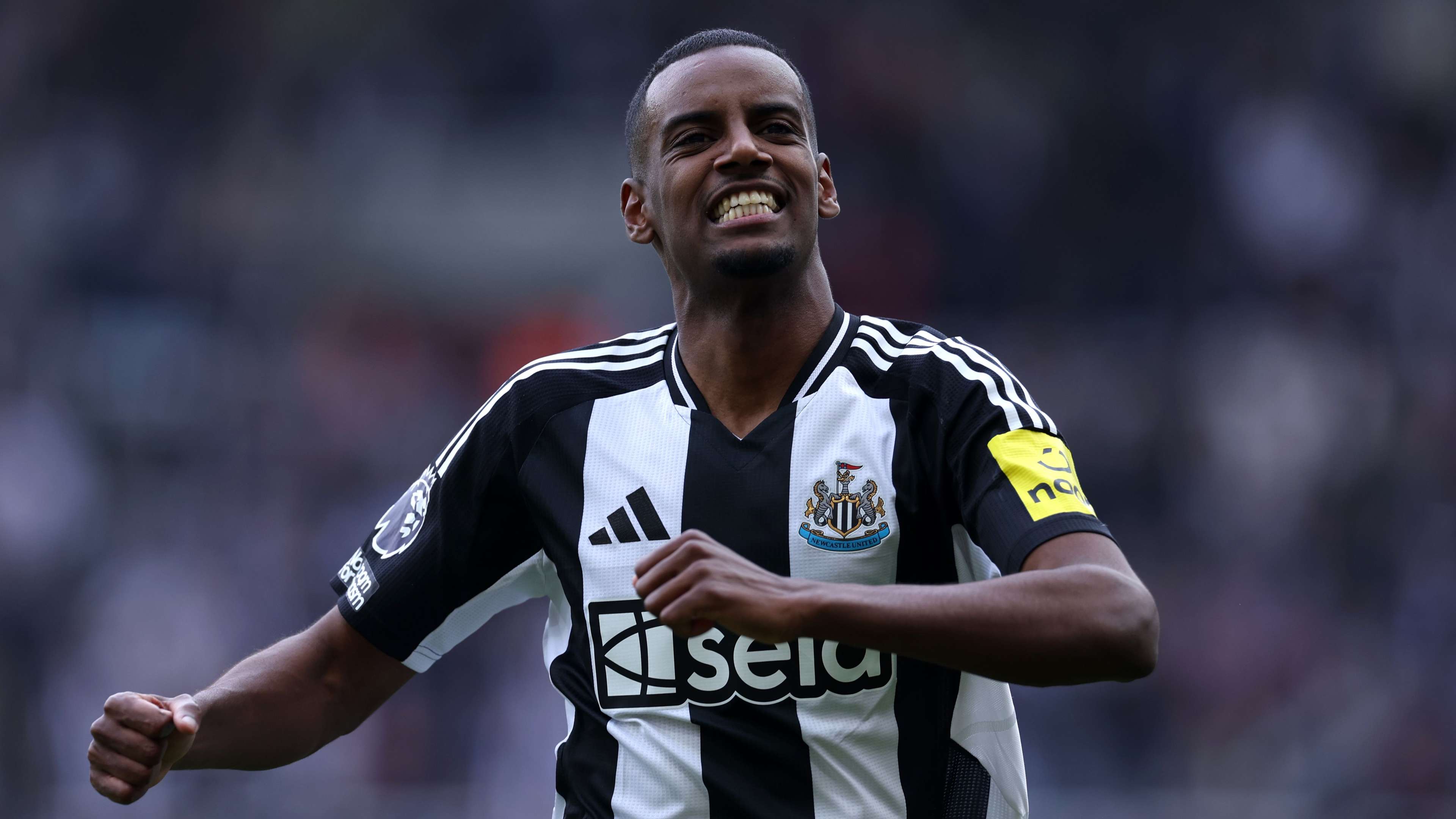 'They'll win the league by 10 points!' - Merson begs Arsenal to sign Isak  