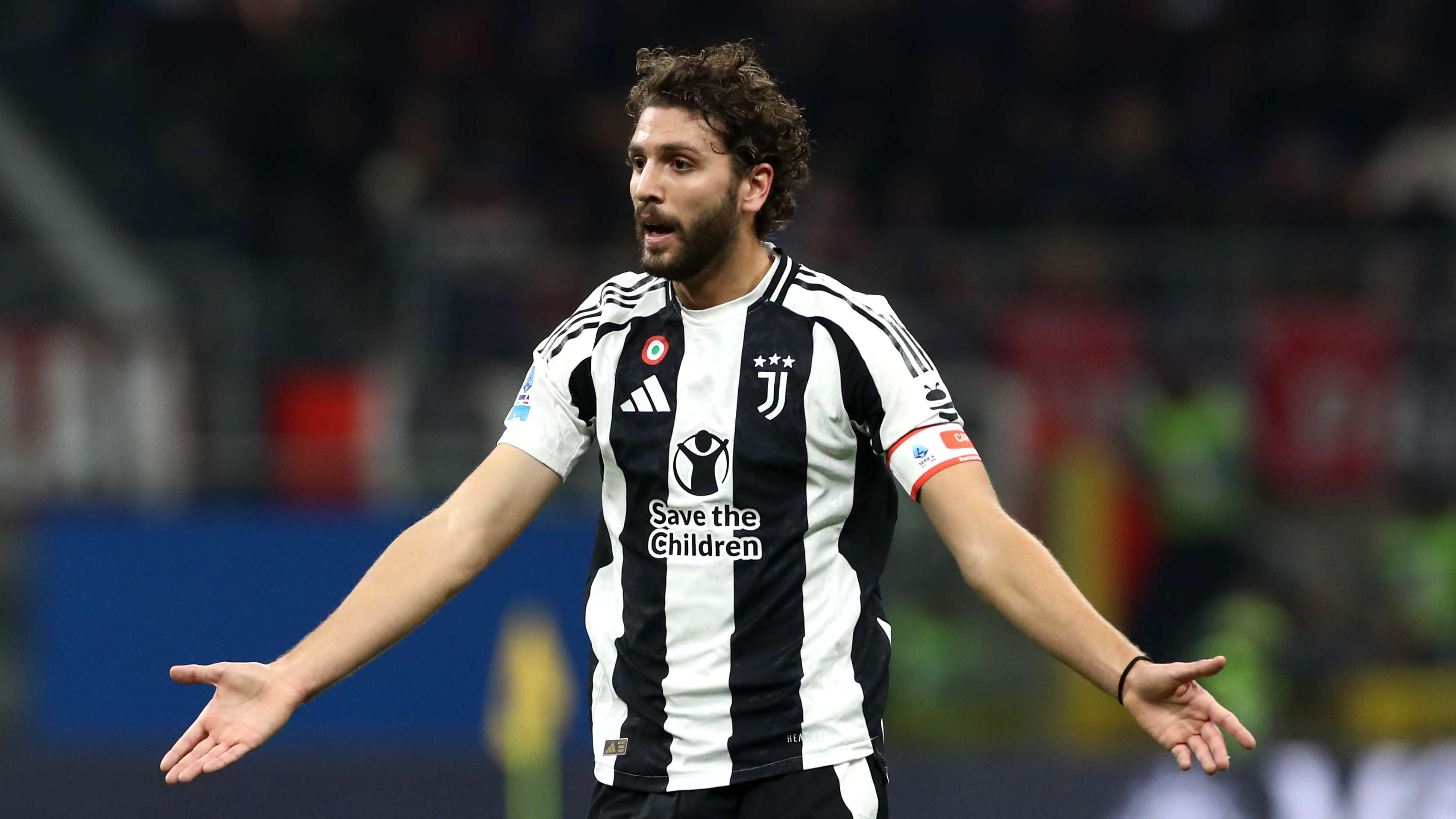 How much does Manuel Locatelli earn at Juventus?  