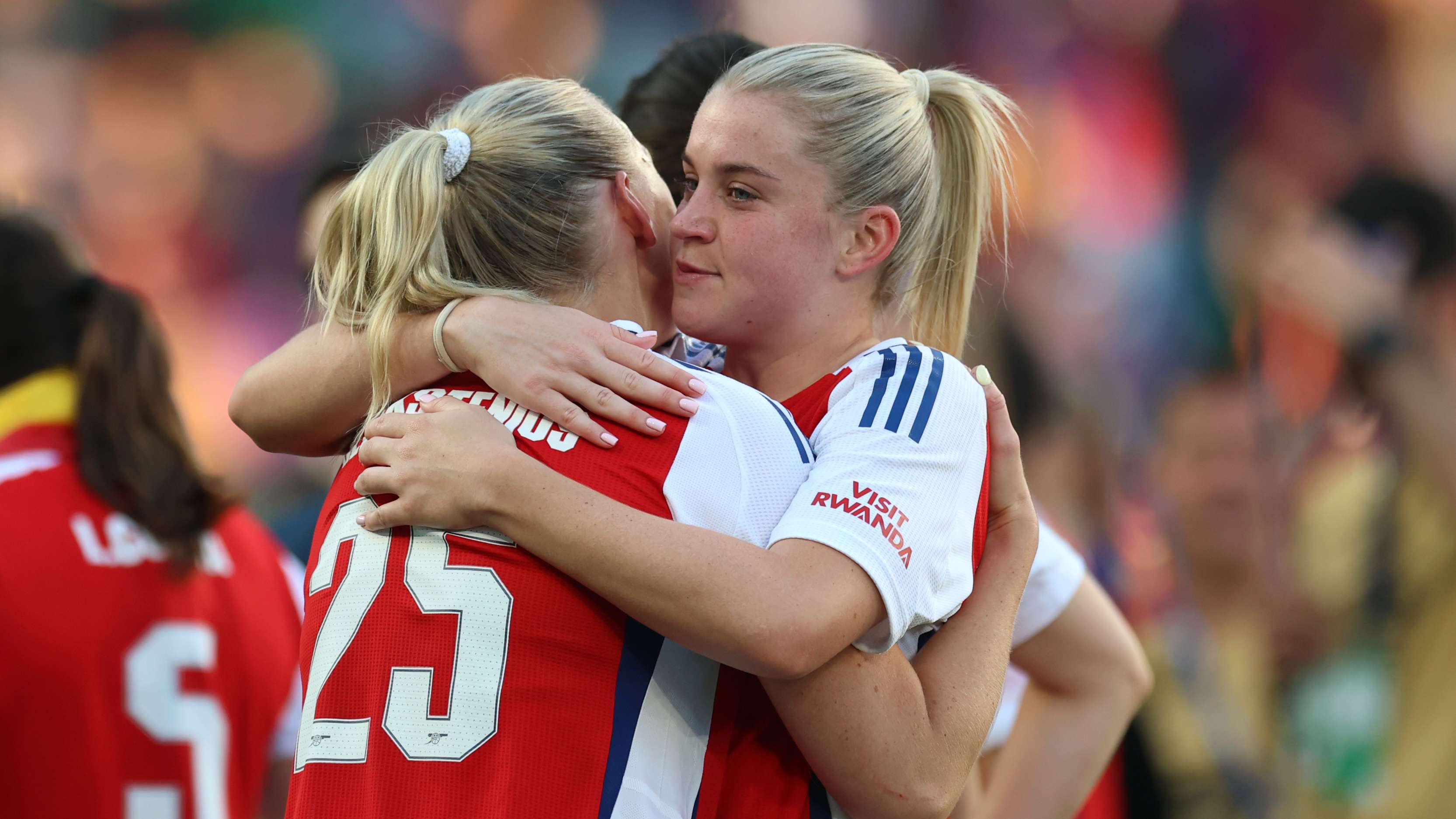 Russo and Williamson get emotional after Arsenal's UWCL win  