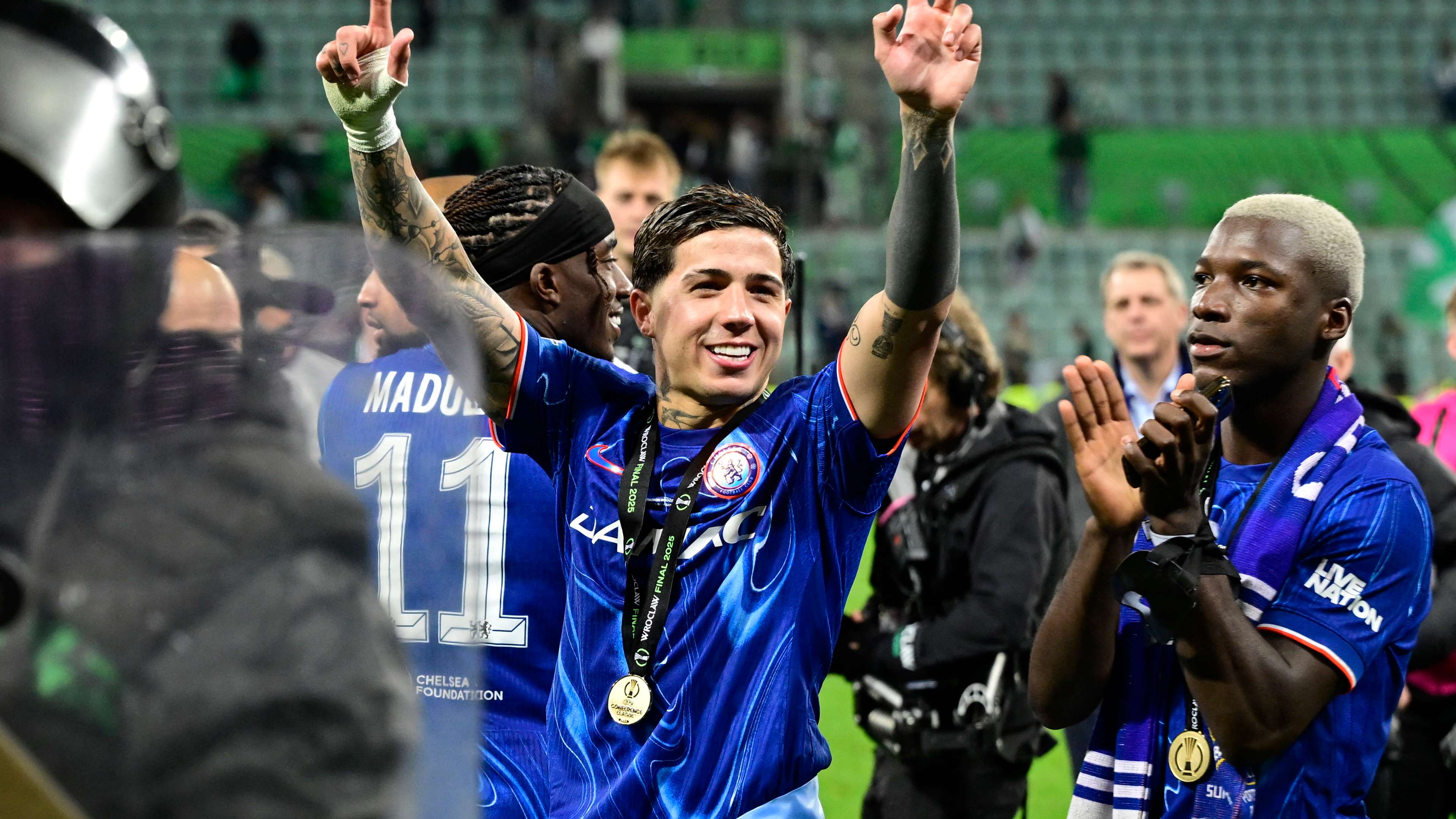Fernandez's partner posts message after Chelsea win Conference League  