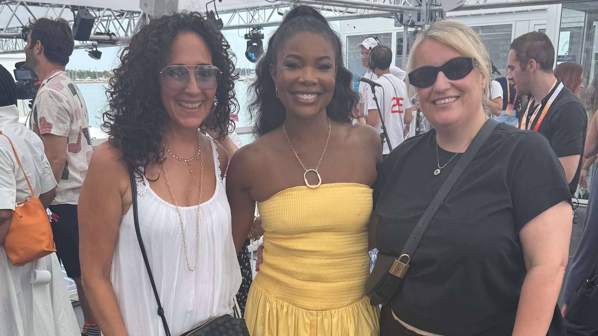Union, Wade join USWNT's Hayes at SMAC Entertainment party  