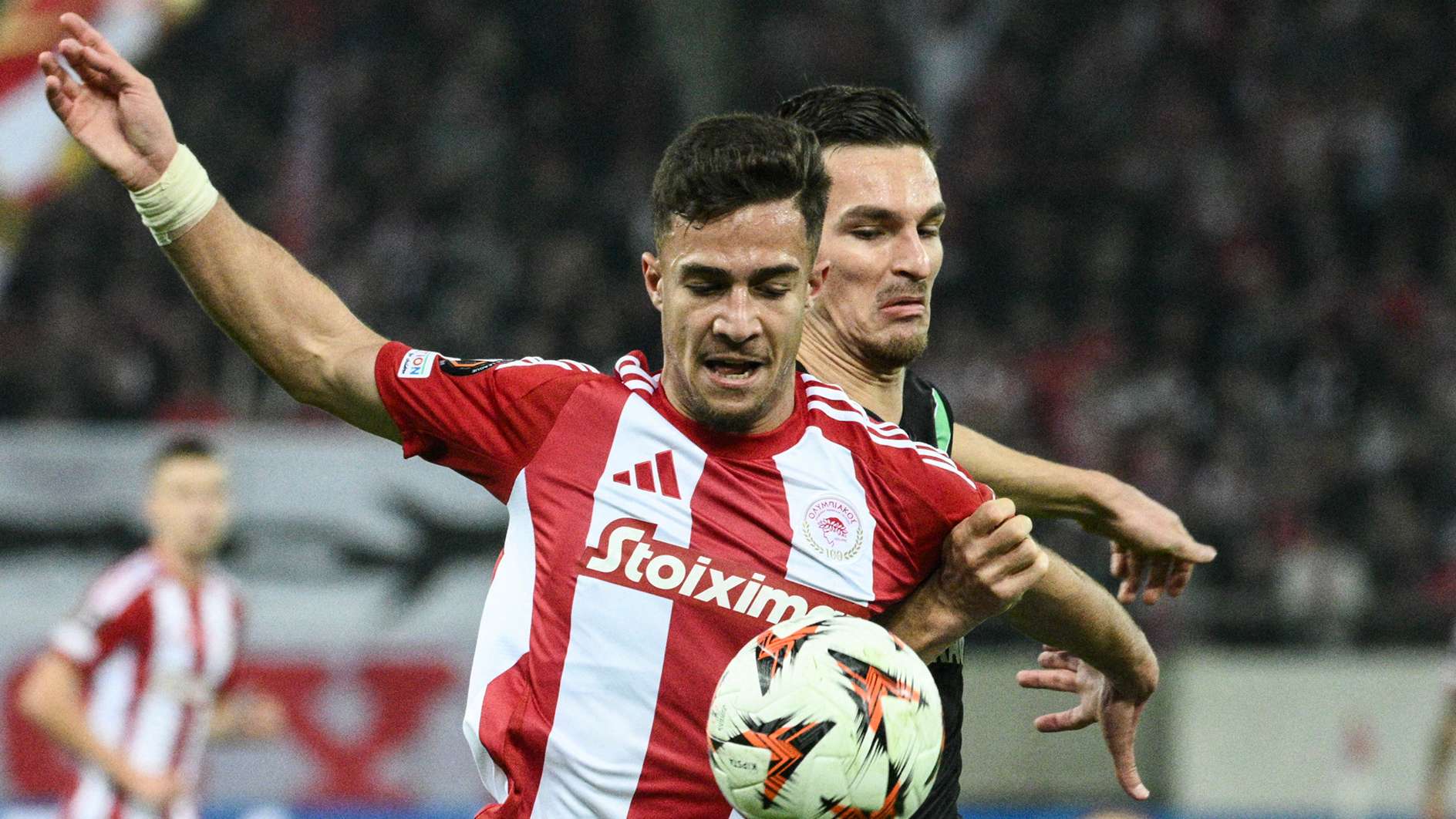 Man Utd & Arsenal lose £34m race for wonderkid Kostoulas  