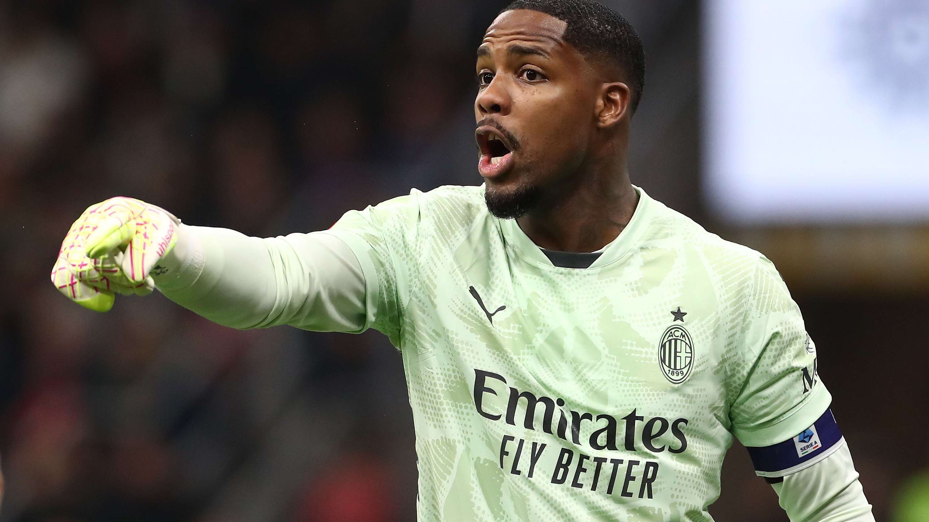 Chelsea told to cough up! AC Milan name price for Maignan  