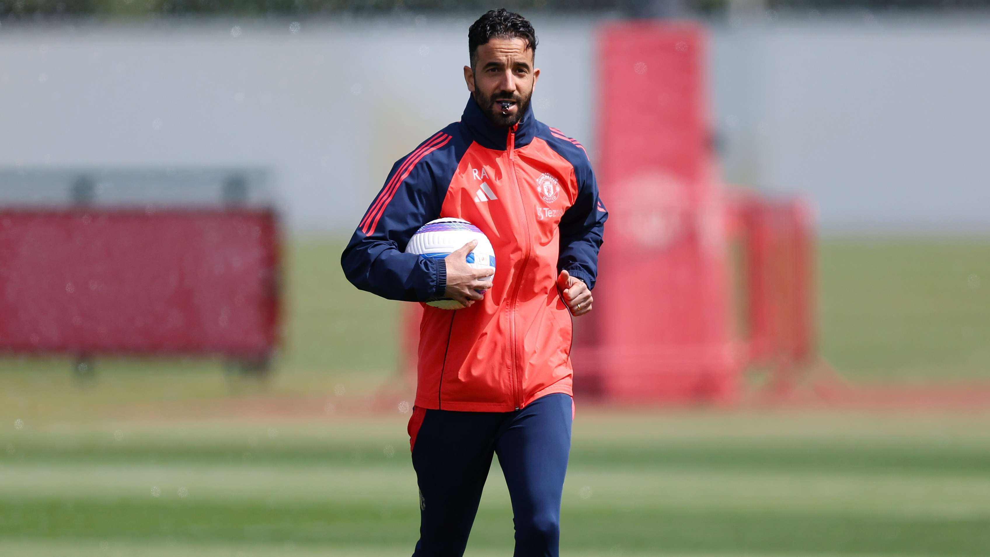 Man Utd 'verbally agree' deal to keep homegrown star into his 40s  