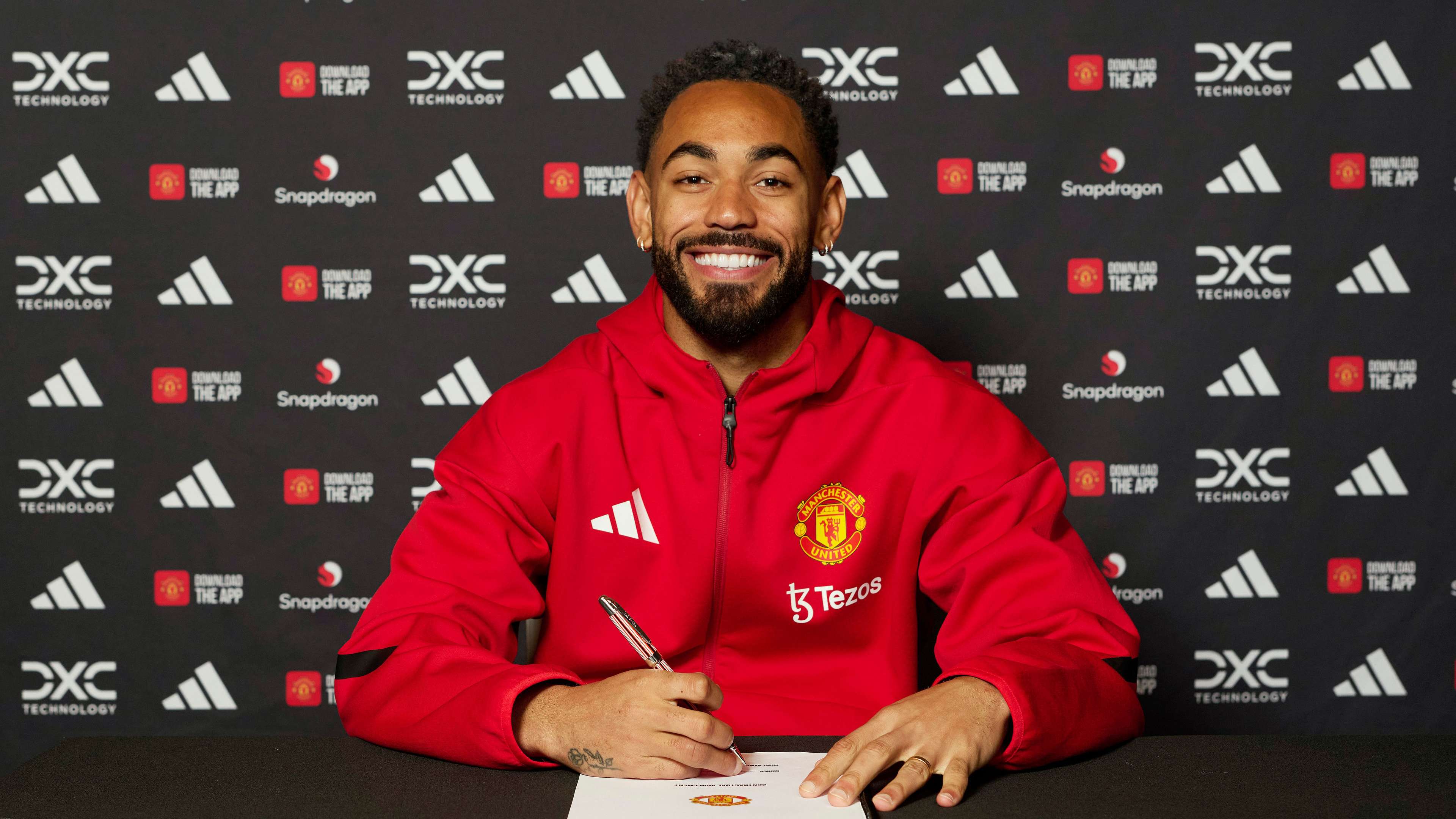 Man Utd warned against €80m signing after Cunha transfer  