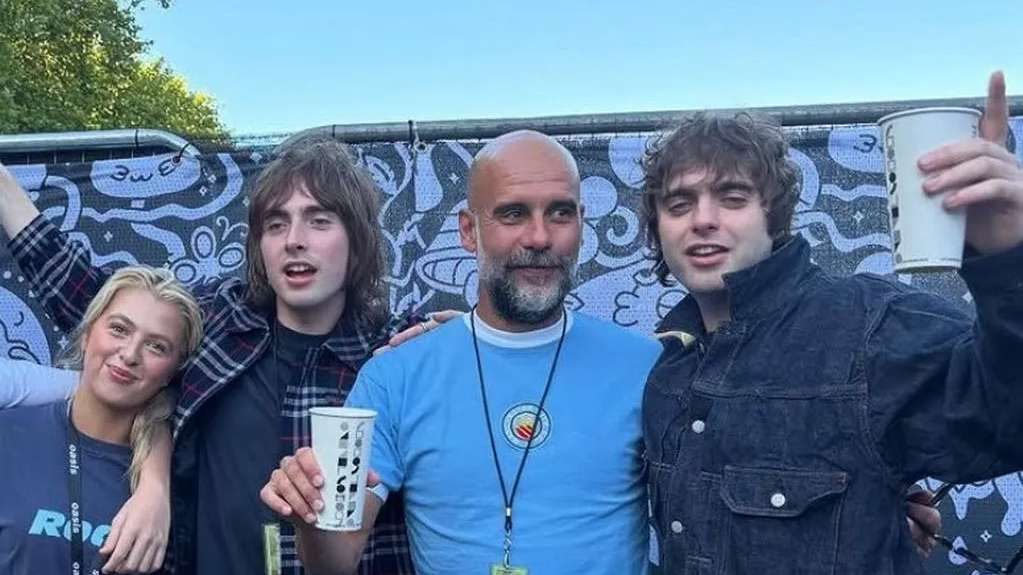📽️ | Pep belts out tunes at Oasis reunion gig with daughter  