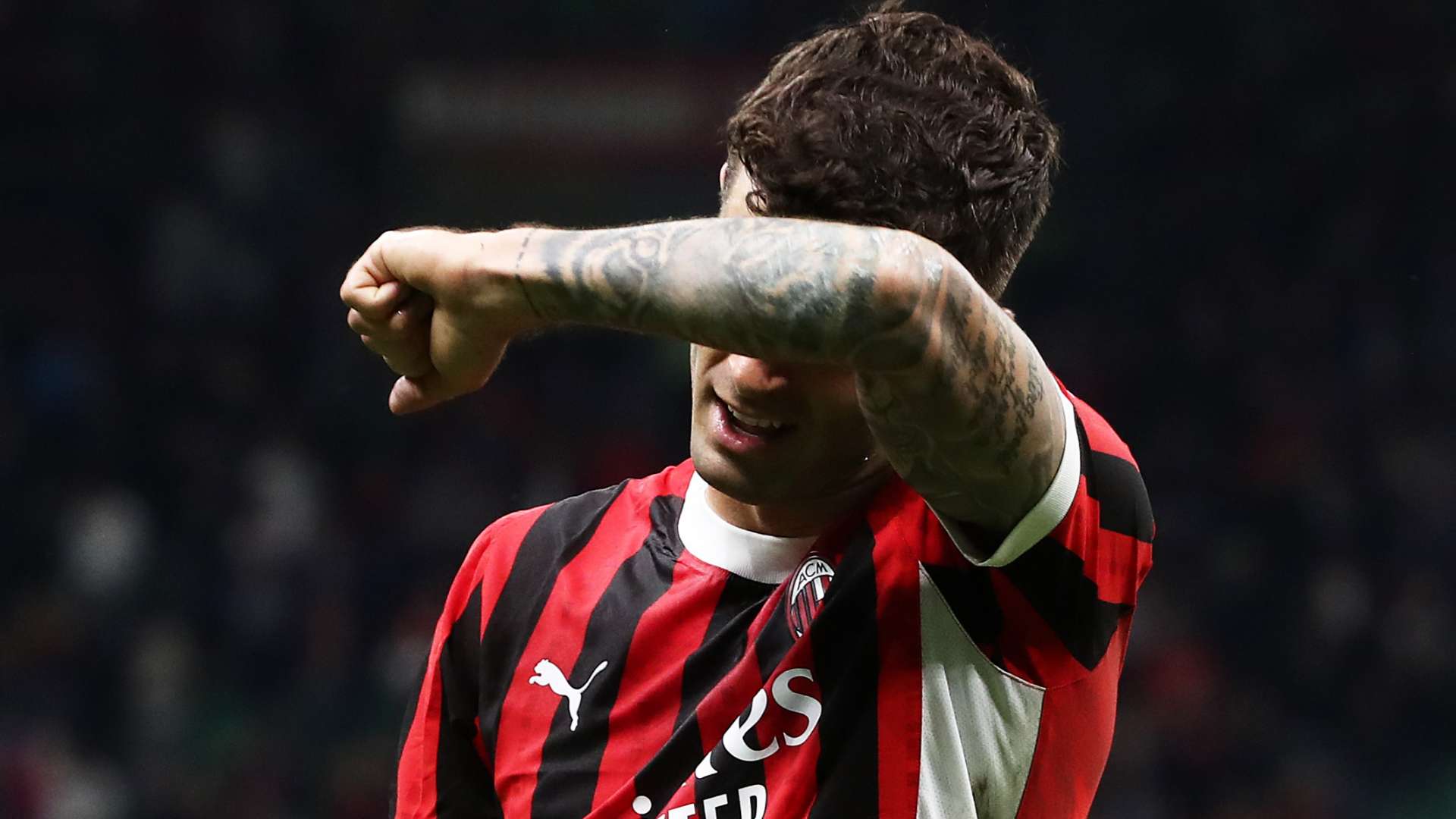 🎥 | Pulisic all smiles in Milan after snubbing USMNT duty  