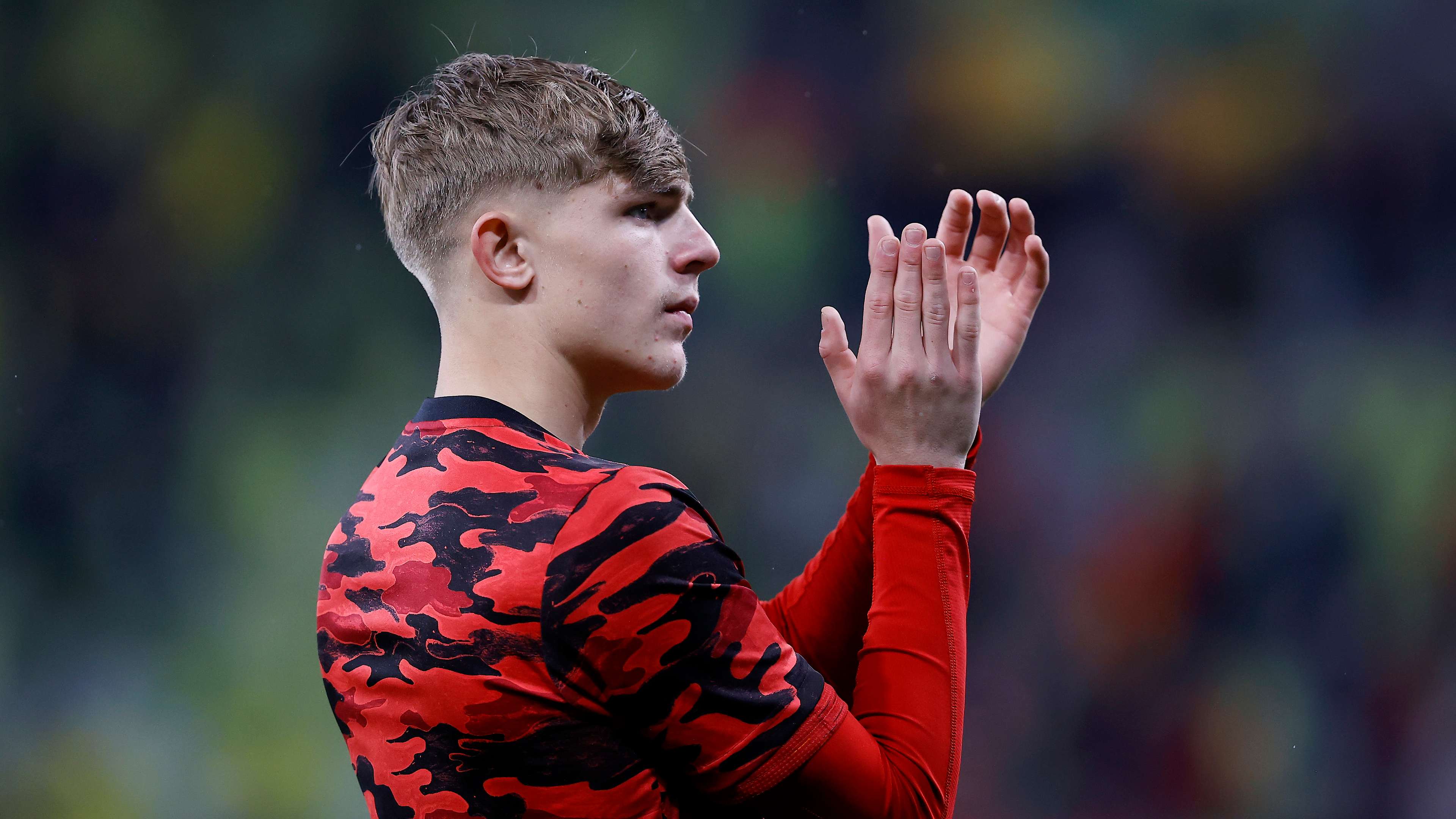 Ex-Man Utd prospect given second chance after mental health issues  