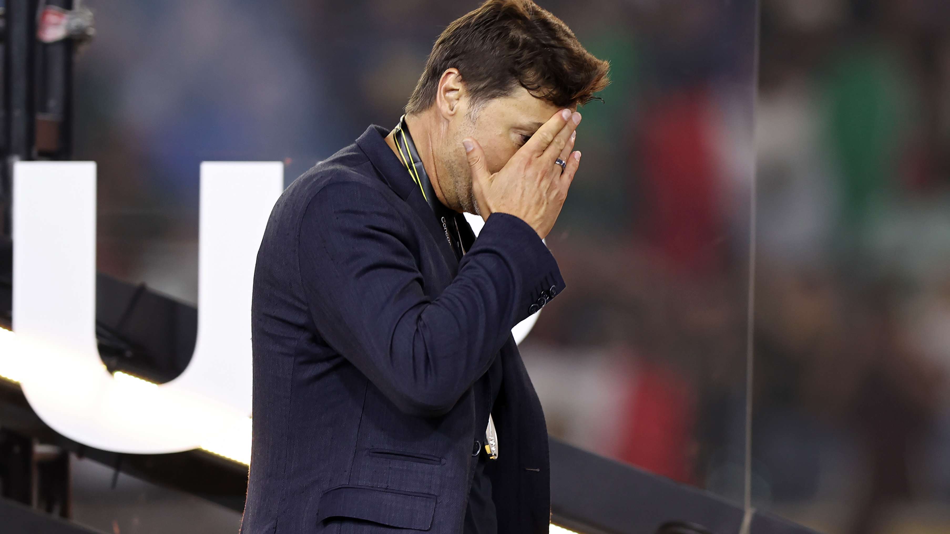 Lalas responds to Poch, 'loves' fact coach 'brought to tears'  