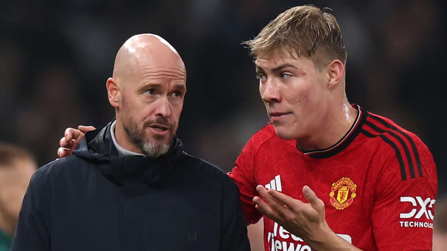 Revealed: When Man Utd dressing room began to turn on Hojlund  