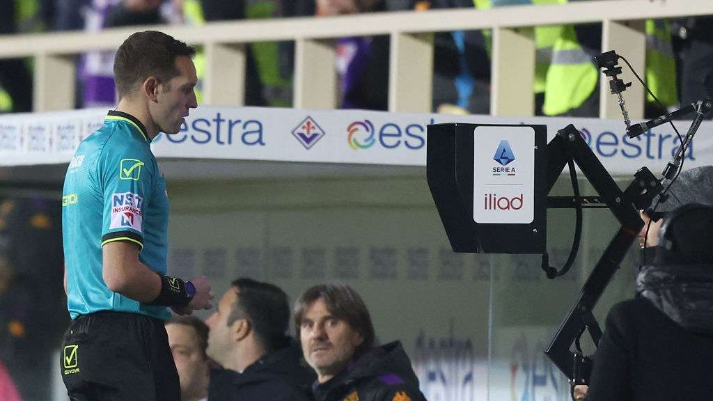 Serie A referees to announce VAR decisions in stadium  