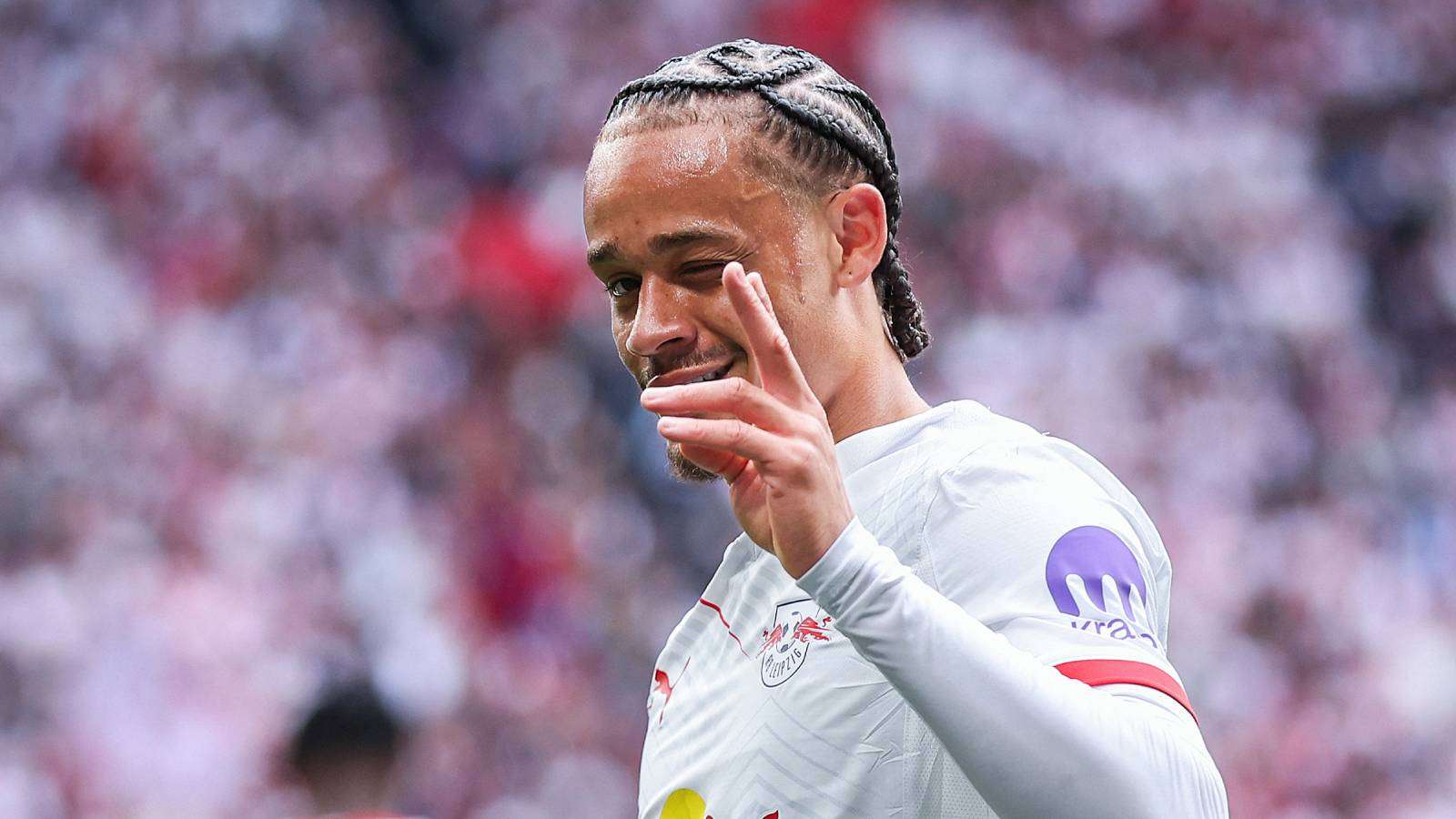 Only Chelsea! Simons refusing Bayern & City interest  