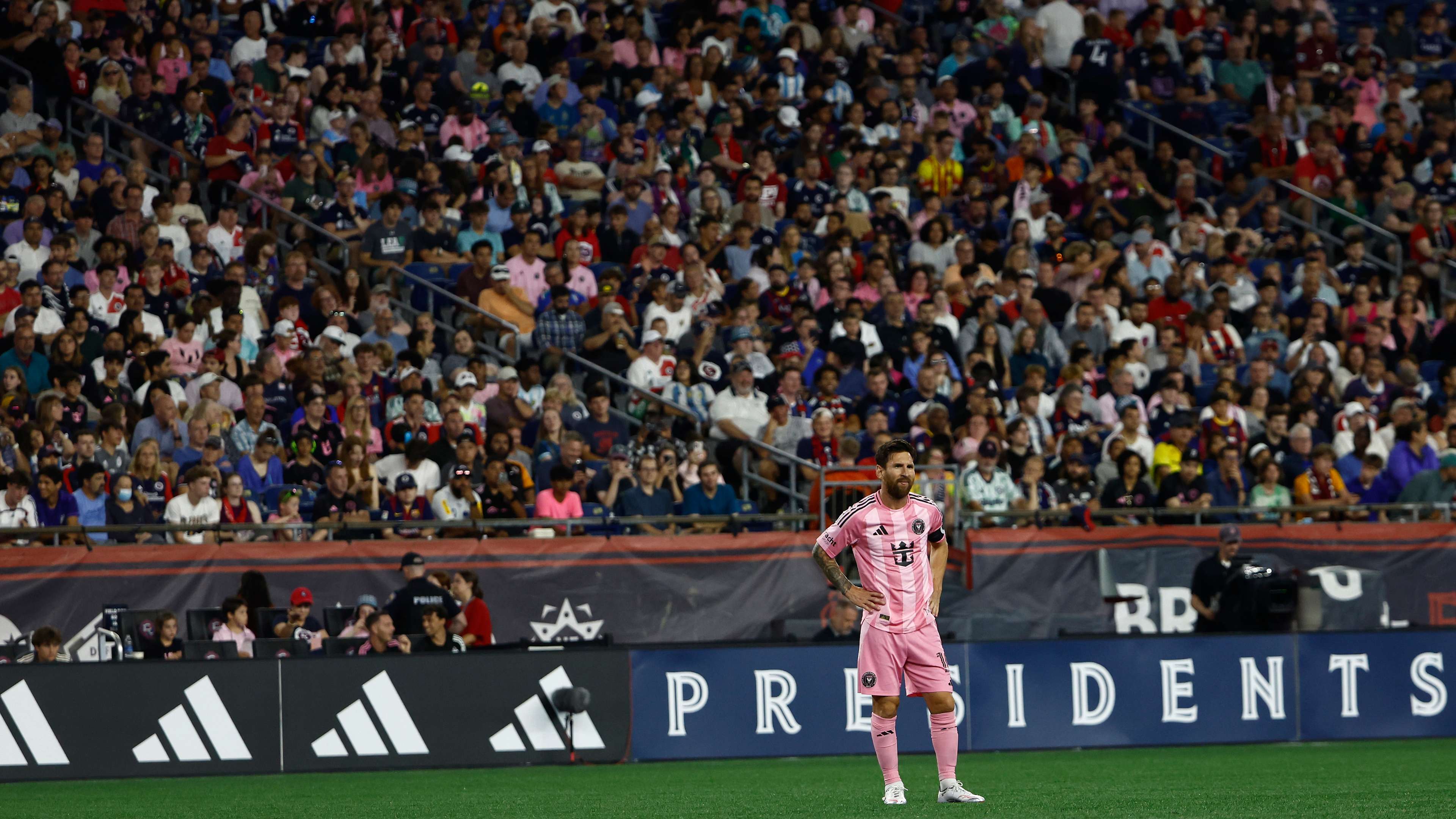 Report: MLS, NWSL see attendance dip in busy soccer summer  