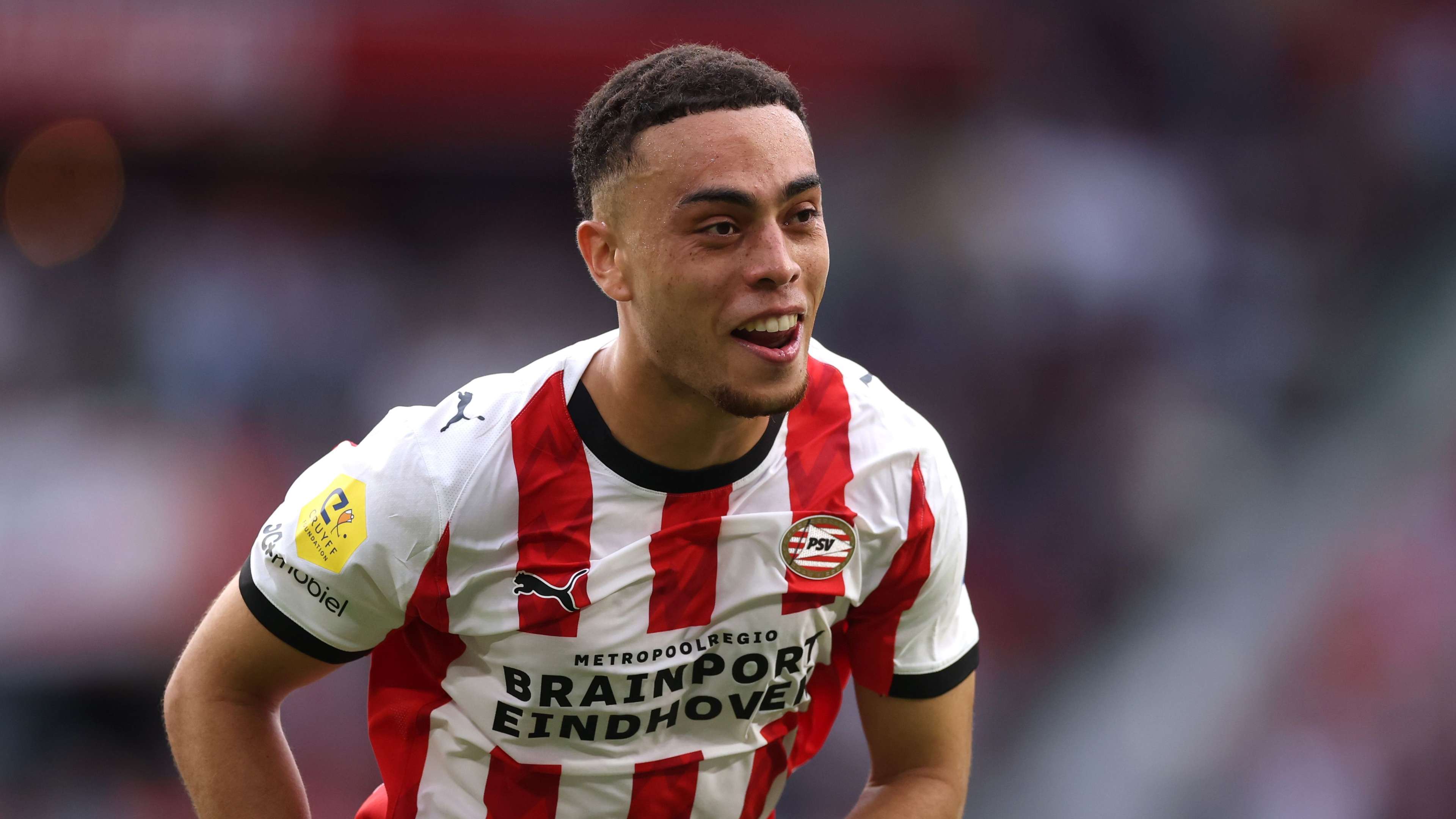 USMNT's Dest scores winner as PSV lift 2025 Dutch Super Cup  