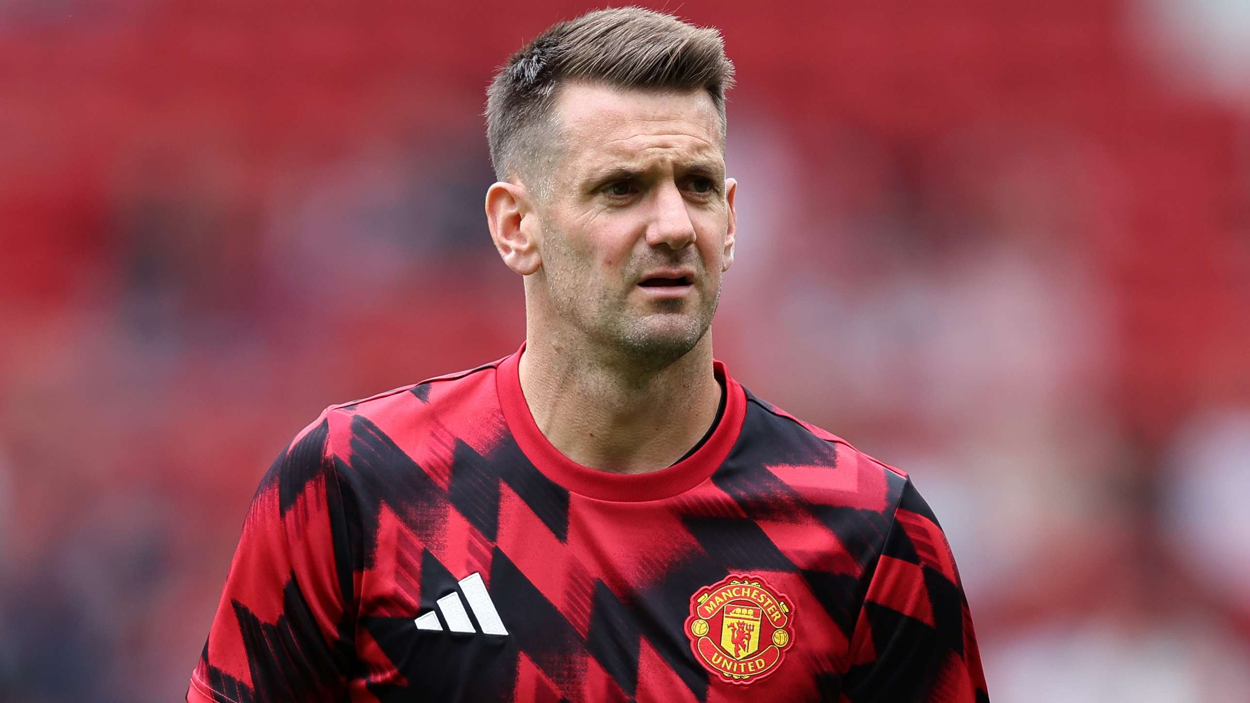 Man Utd stars want Heaton to play over Onana & Bayindir  