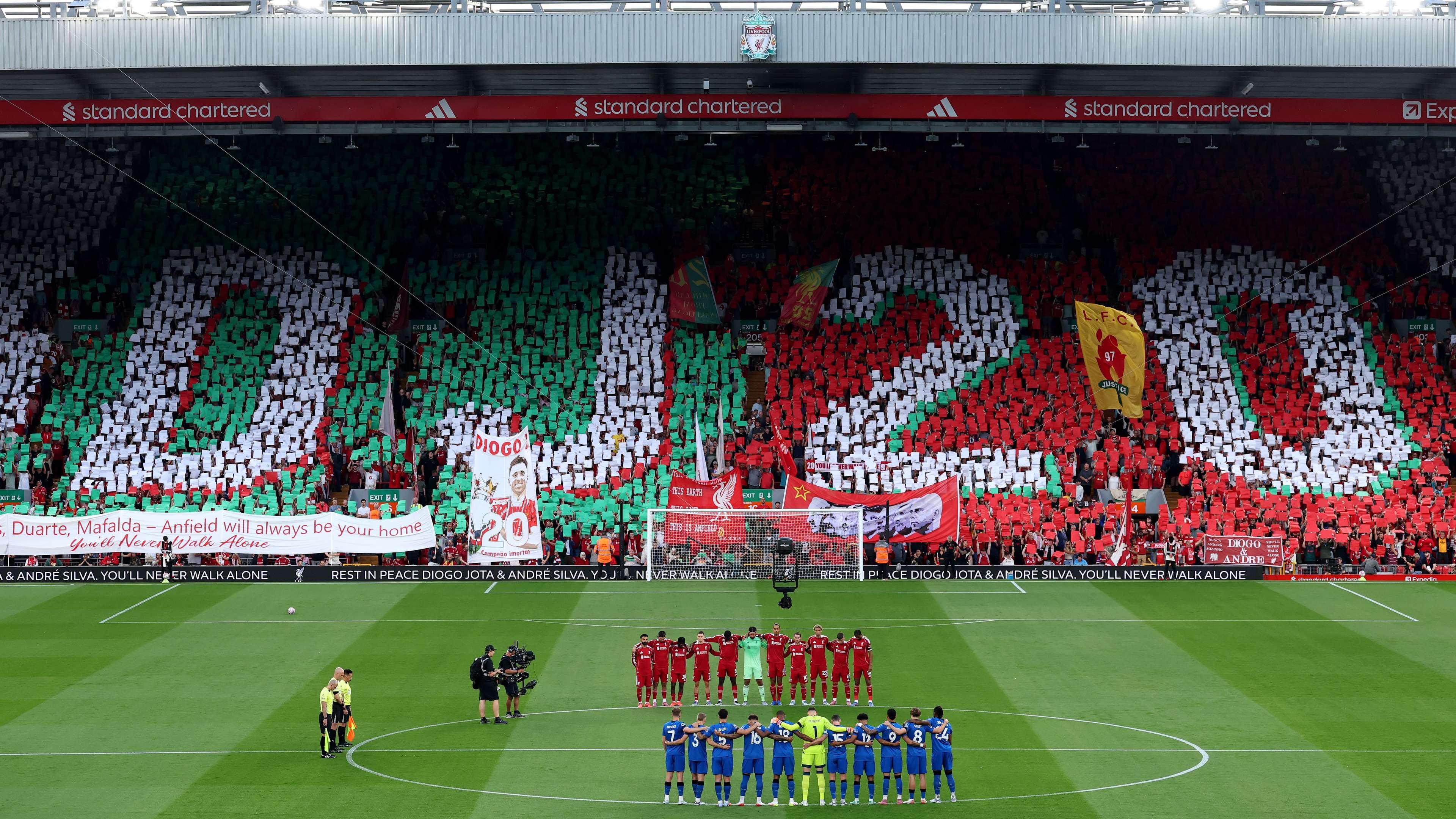 Liverpool and Bournemouth fans pay tribute to Jota  