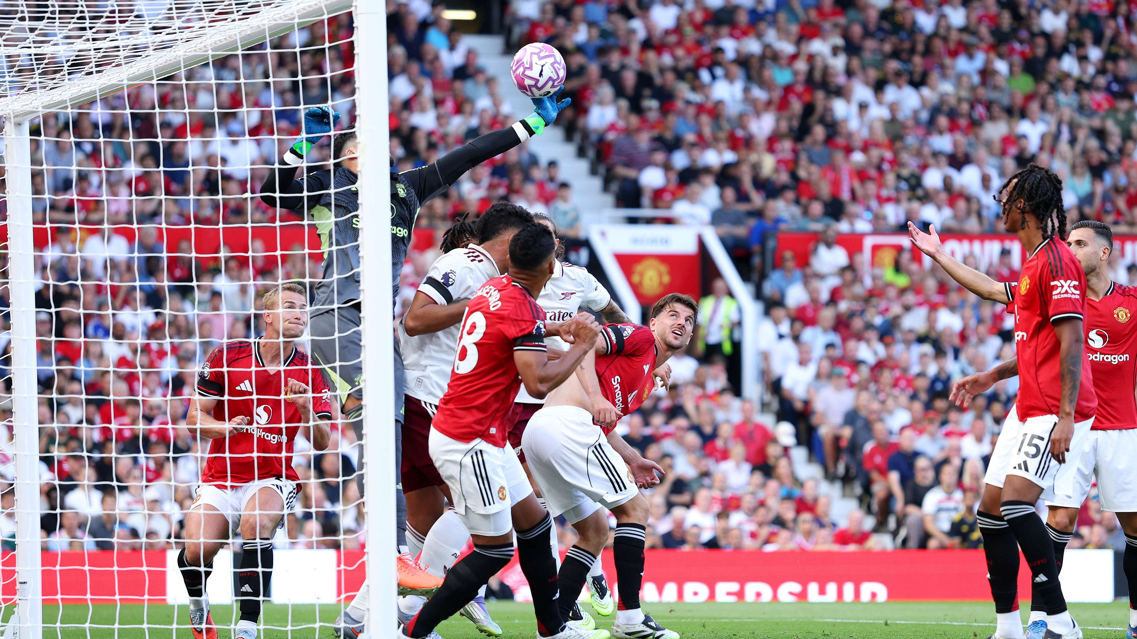 PL goalkeepers left in fear of new 2025/26 match ball  