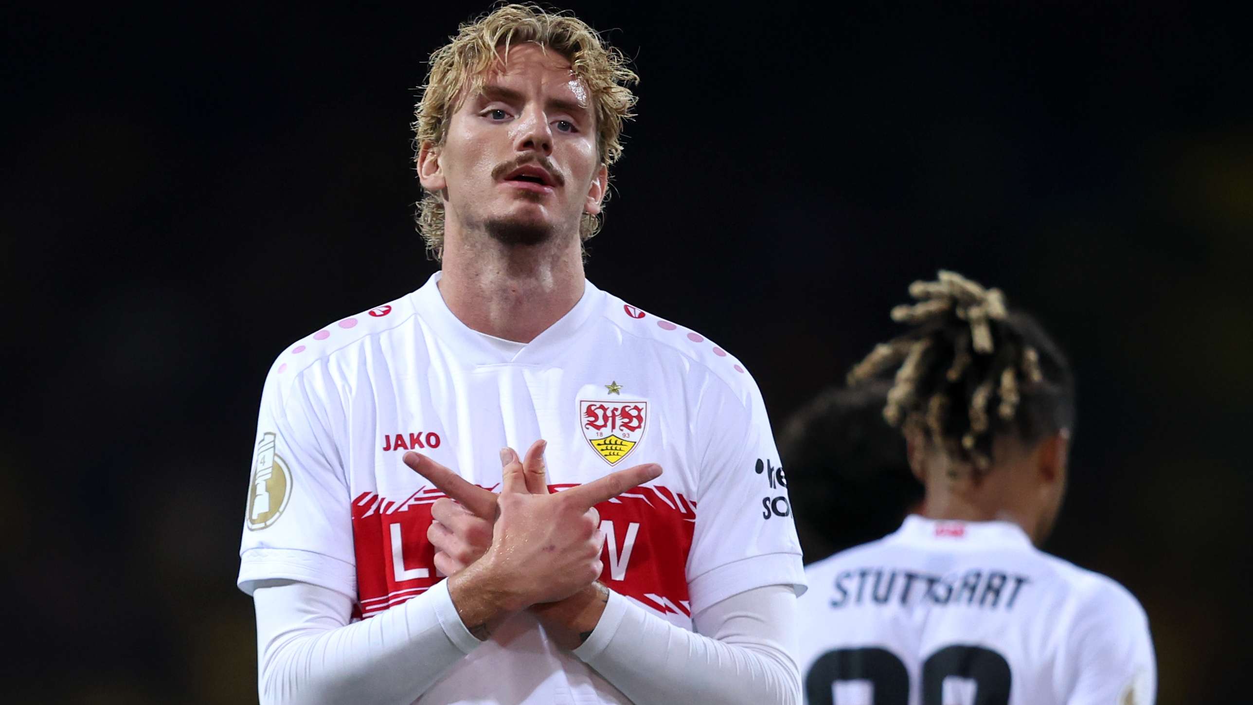 Woltemade backed as 'good fit' for Premier League ahead of €85m switch  