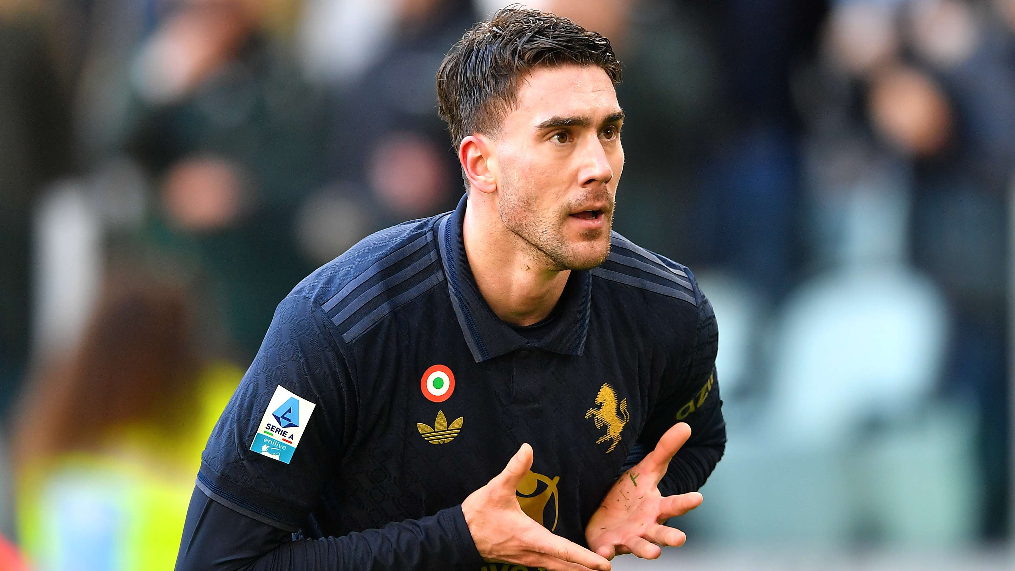 Man Utd and Chelsea eye January Vlahovic deal amid Bayern interest  