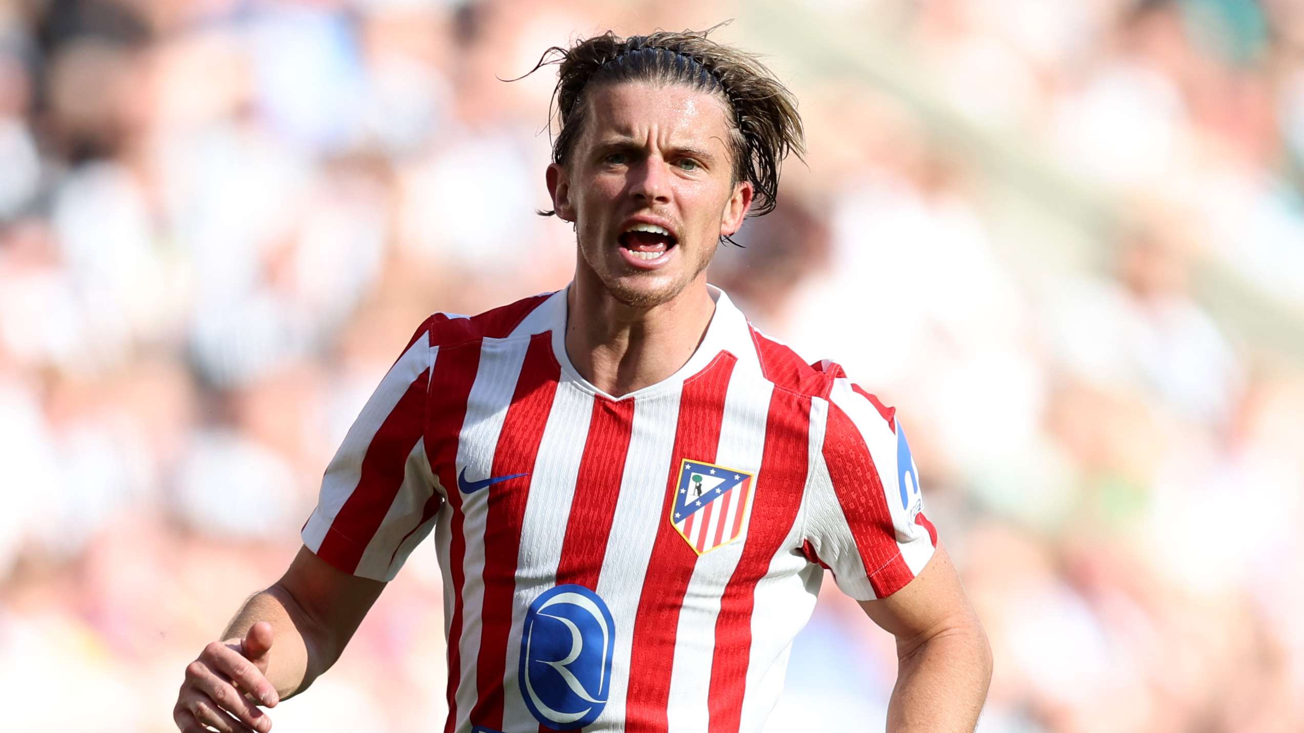 Man Utd fail with late attempt to sign Gallagher  