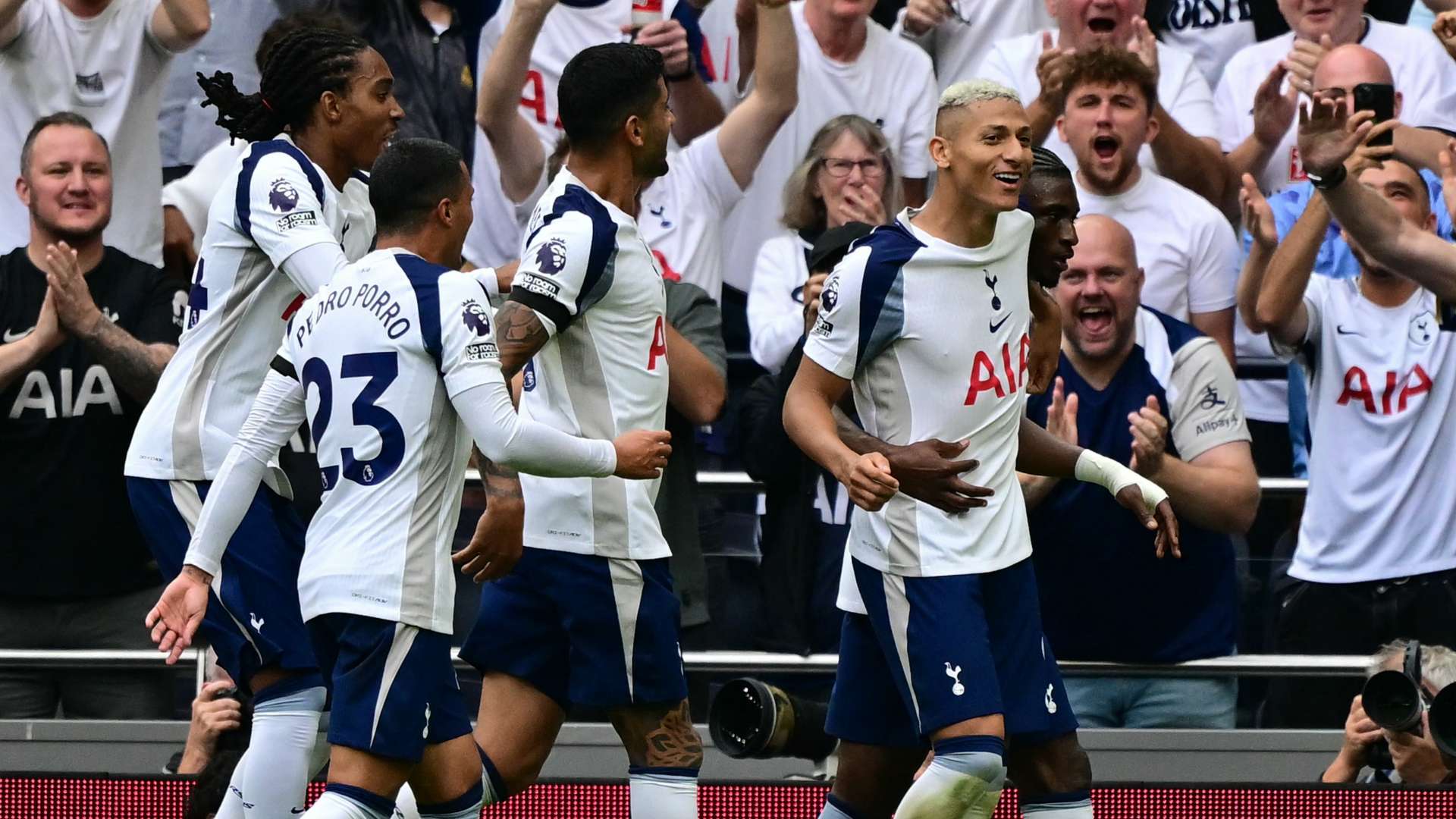 Tottenham announce £100m cash injection as owner issue statement  
