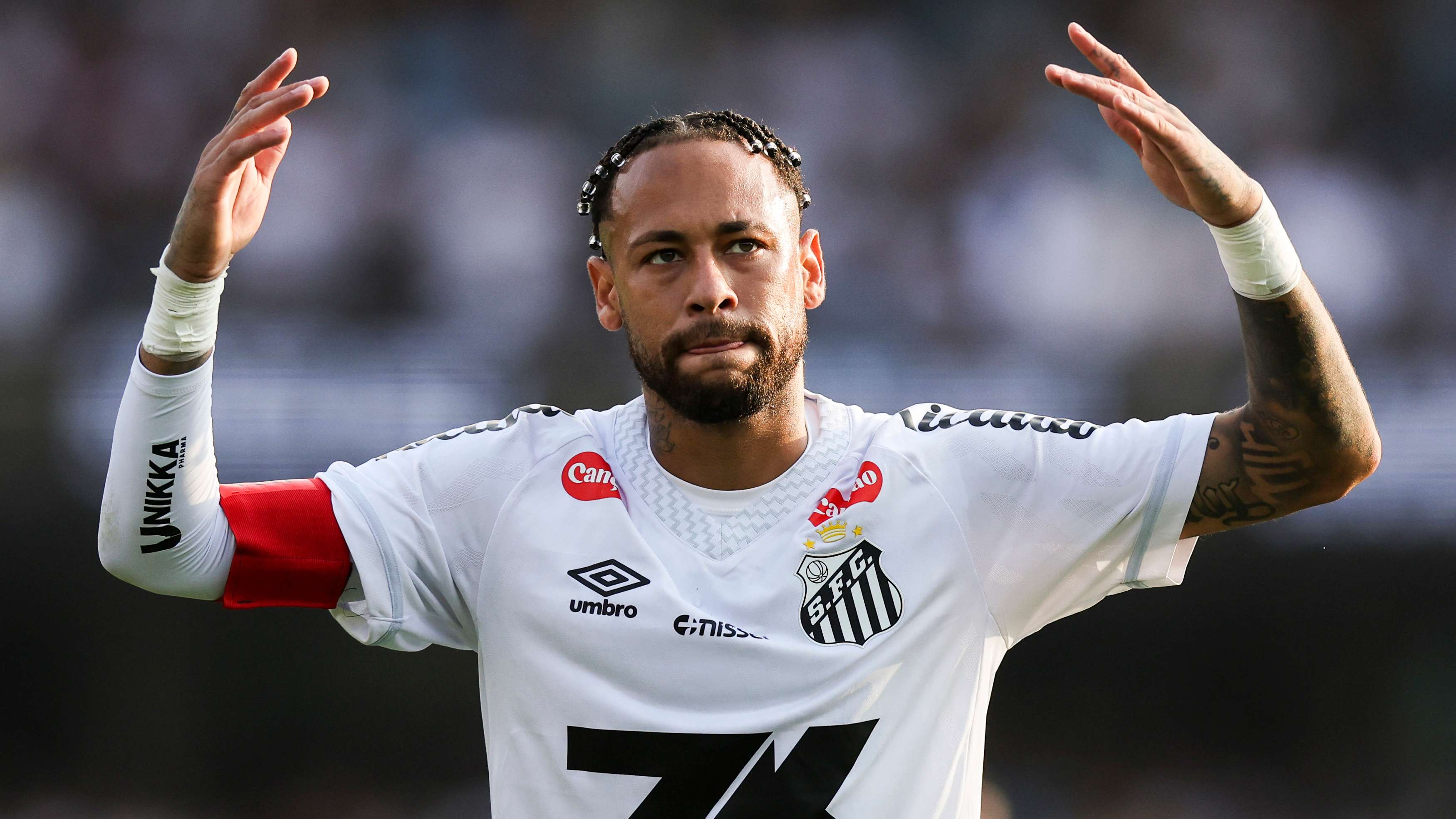 Santos lay final verdict on Neymar's future  