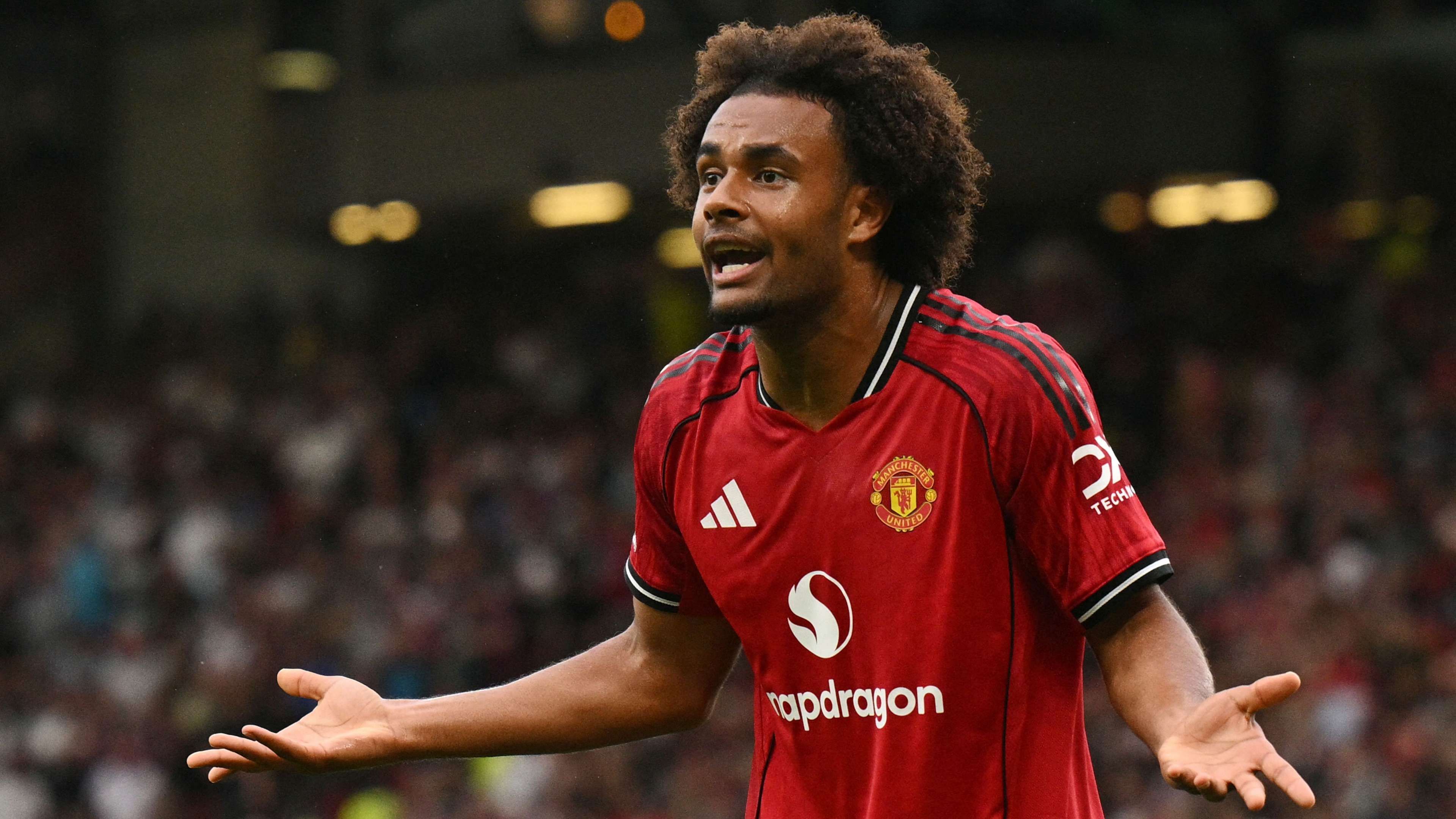 Man Utd wantaway Zirkzee targeted by rival EPL club  