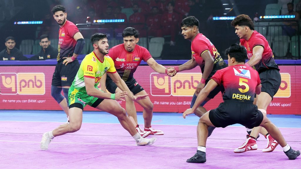 PKL Season 12 Eliminator 2 Preview: Patna Pirates vs Bengaluru Bulls – Unstoppable Ayan Faces Indomitable Bulls Defence  