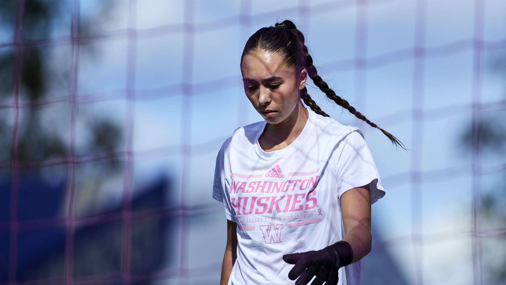 Washington goalkeeper Mia Hamant dies after battle with cancer  