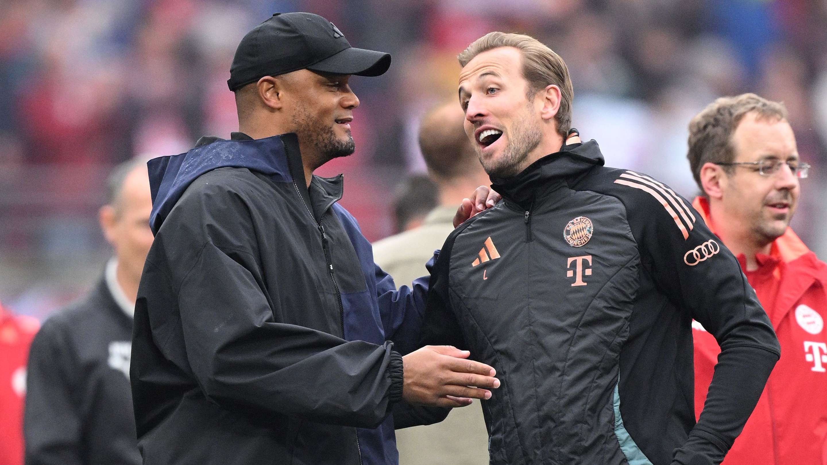 Kane praises Kompany for 'no BS' coaching  