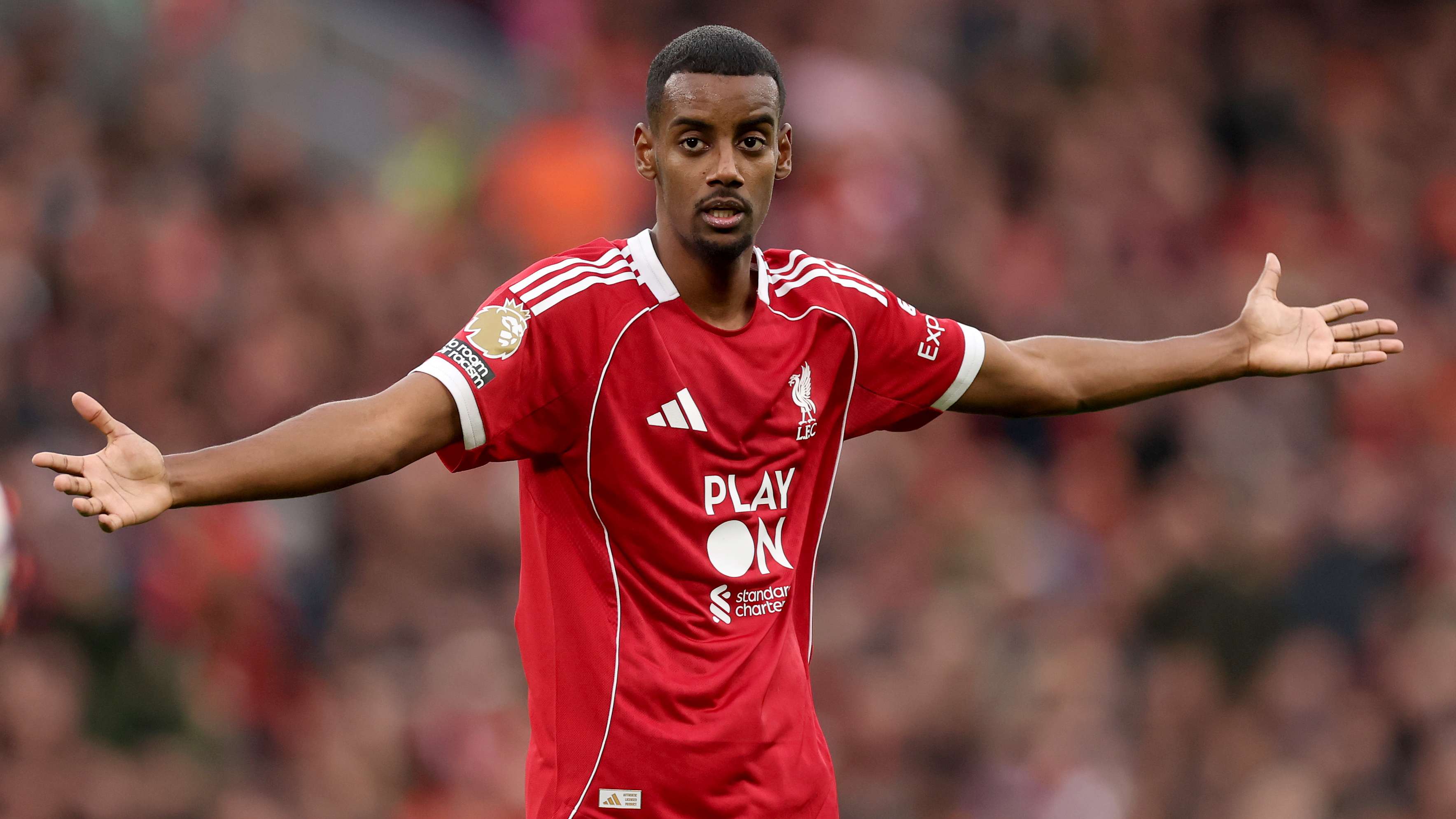 Slot issues injury update on Isak ahead of Real Madrid & Man City  