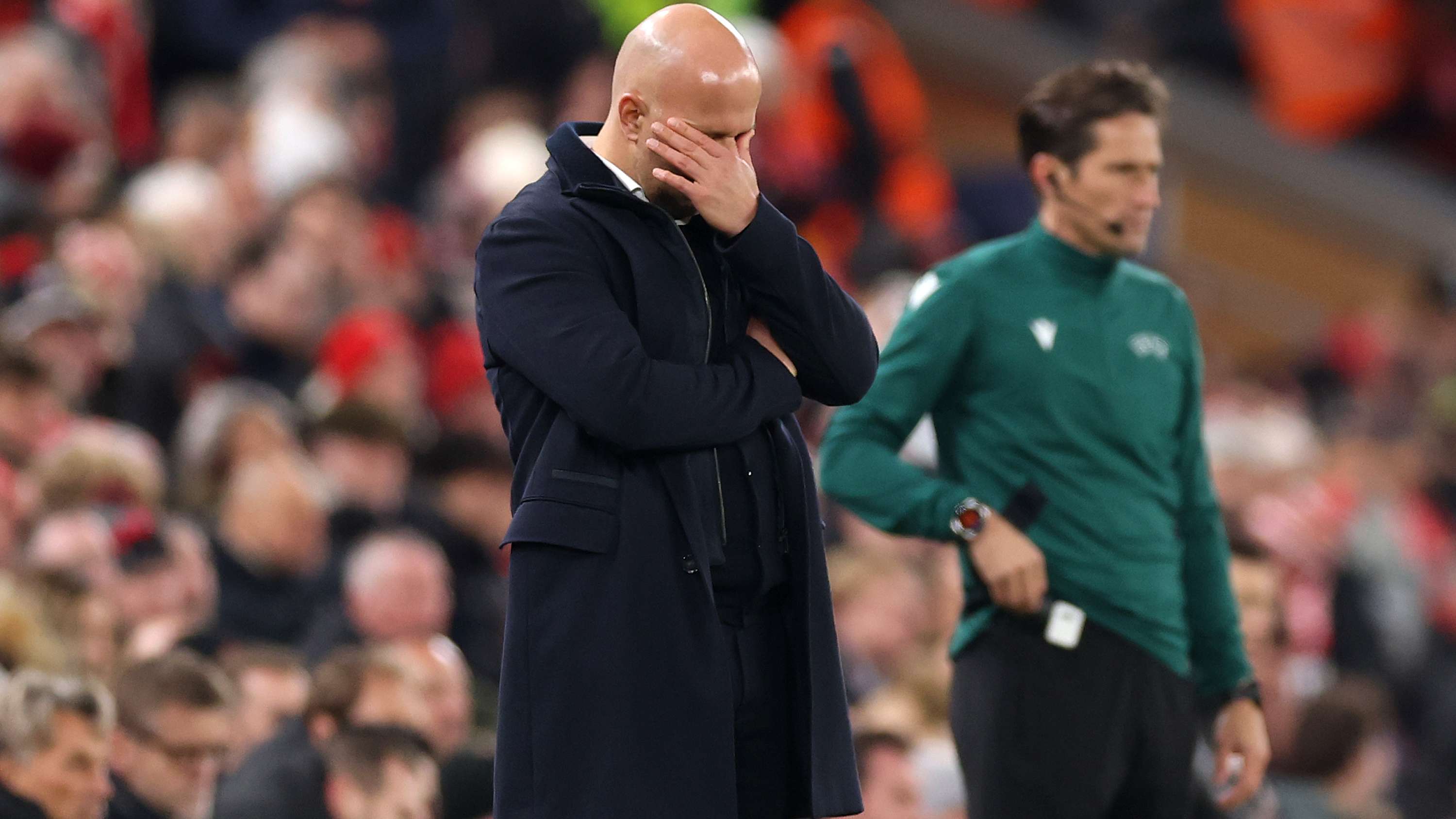 Arne Slot warned the 'end is near' by former Liverpool legend  